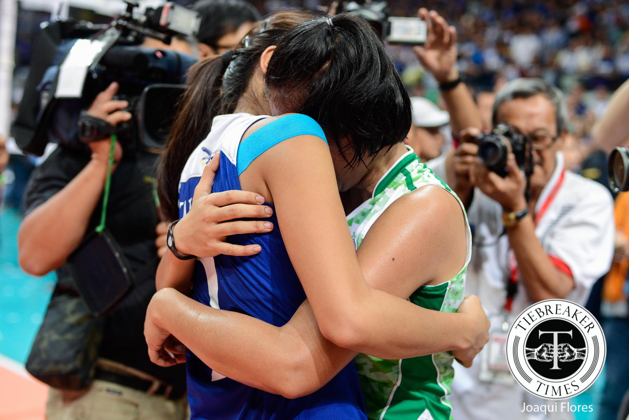 UAAP-Season-76-Valdez-Fajardo Creamline vs Choco Mucho II sets PH volleyball attendance record News PVL Volleyball - philippine sports news