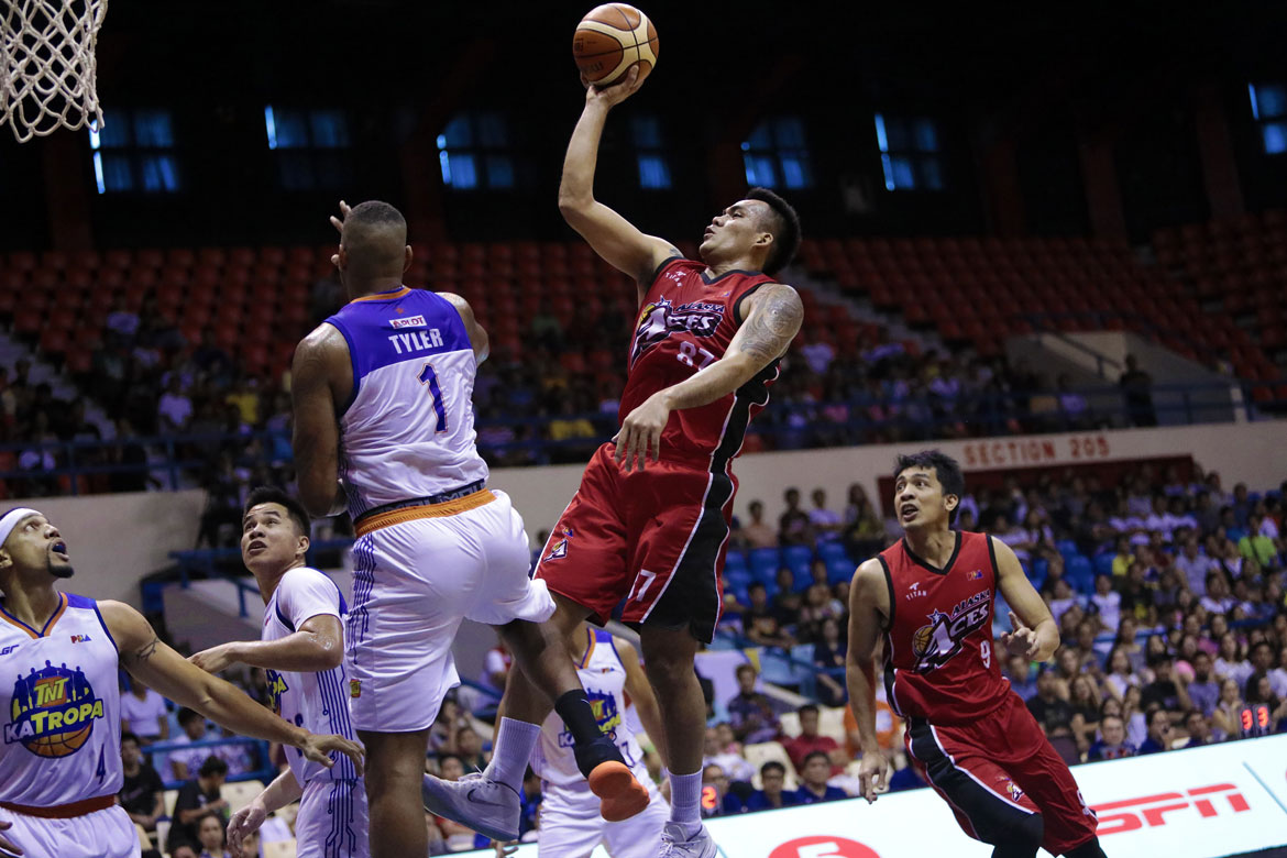 2018-pba-commissioners-cup—alaska-def-tnt—vic-manuel