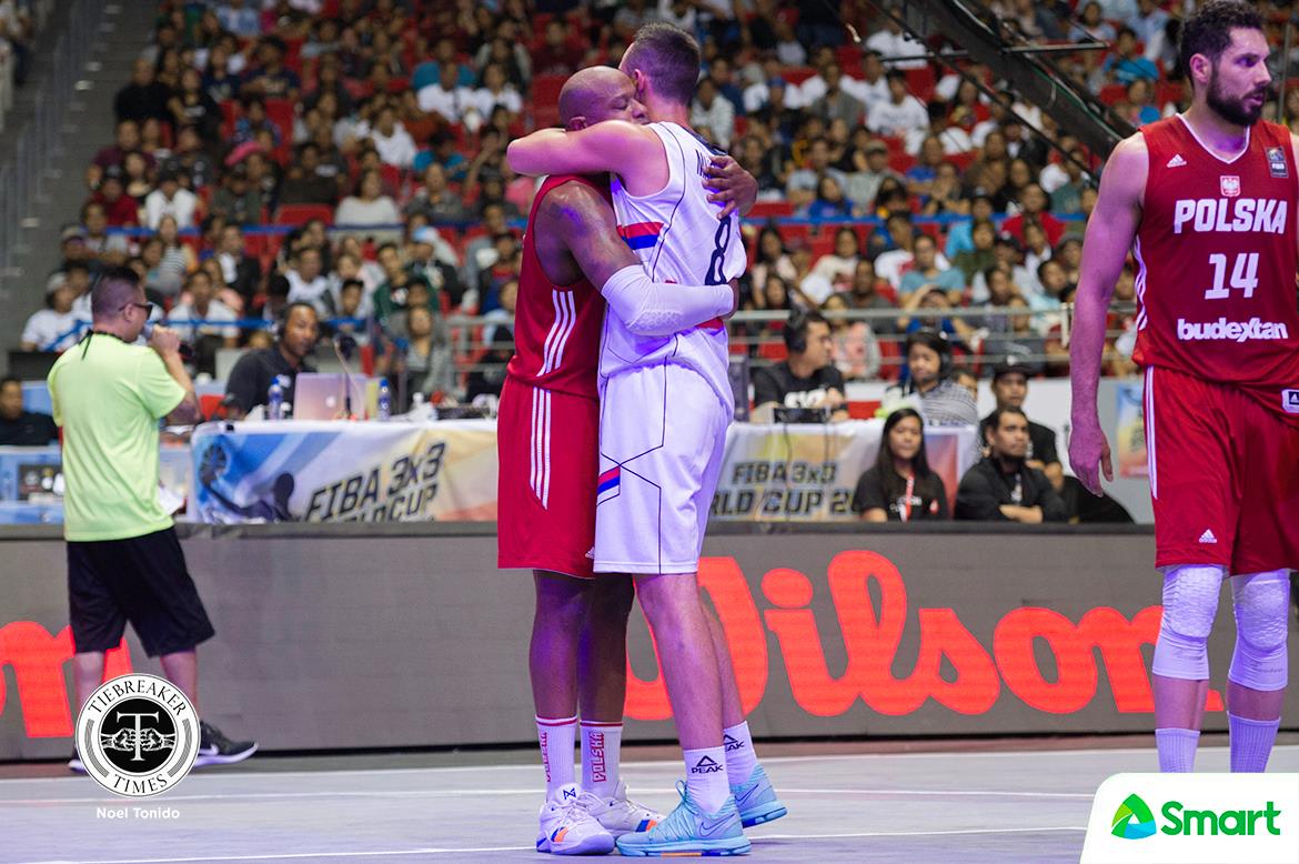 fiba 3×3 world cup – serbia def poland – Dejan Majstorovic hugs Michael Hicks