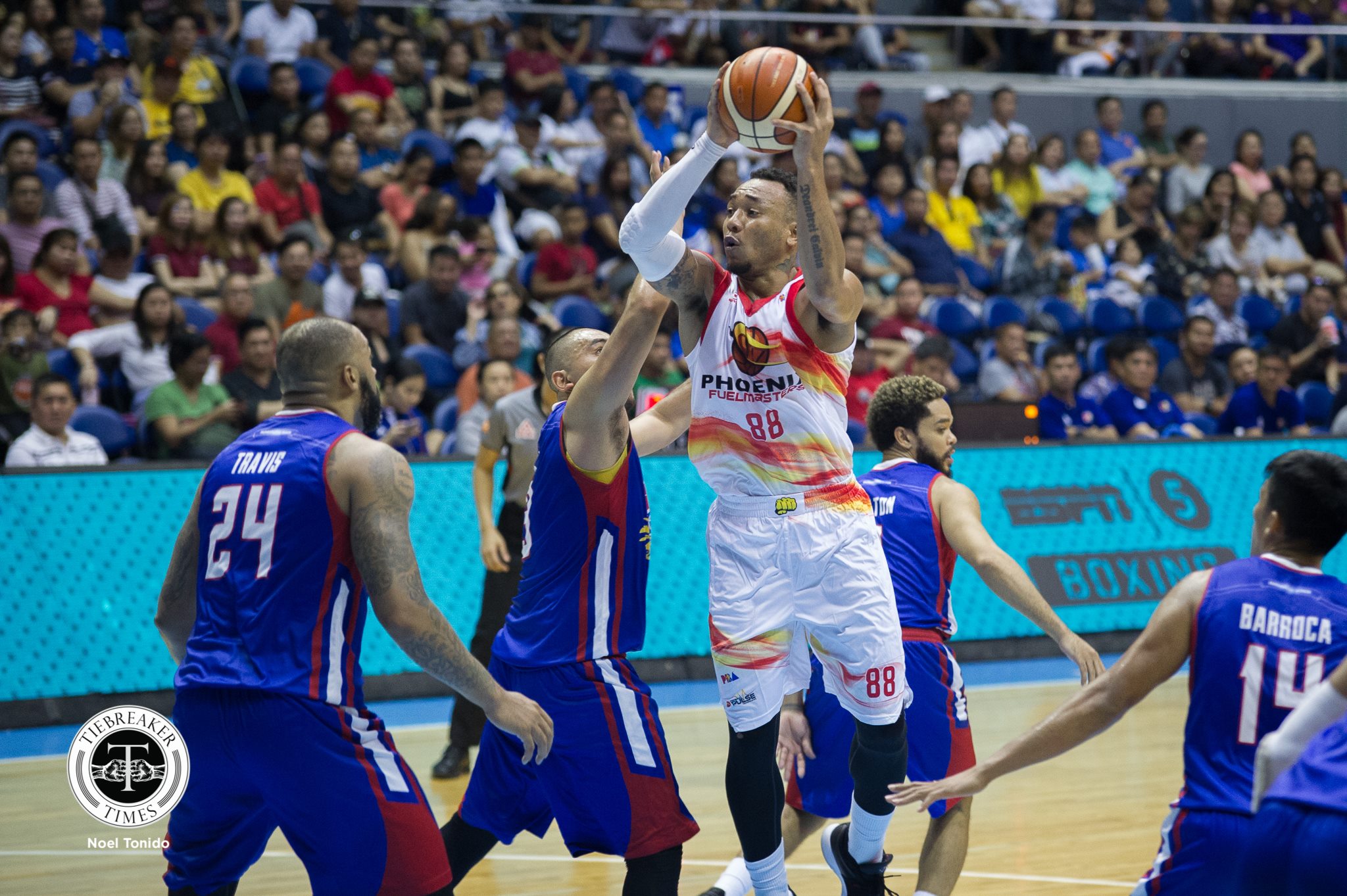 2018-pba-governors-cup-phoenix-def-magnolia-calvin-abueva Louie Alas calls on Phoenix to not rest on their laurels Basketball News PBA - philippine sports news