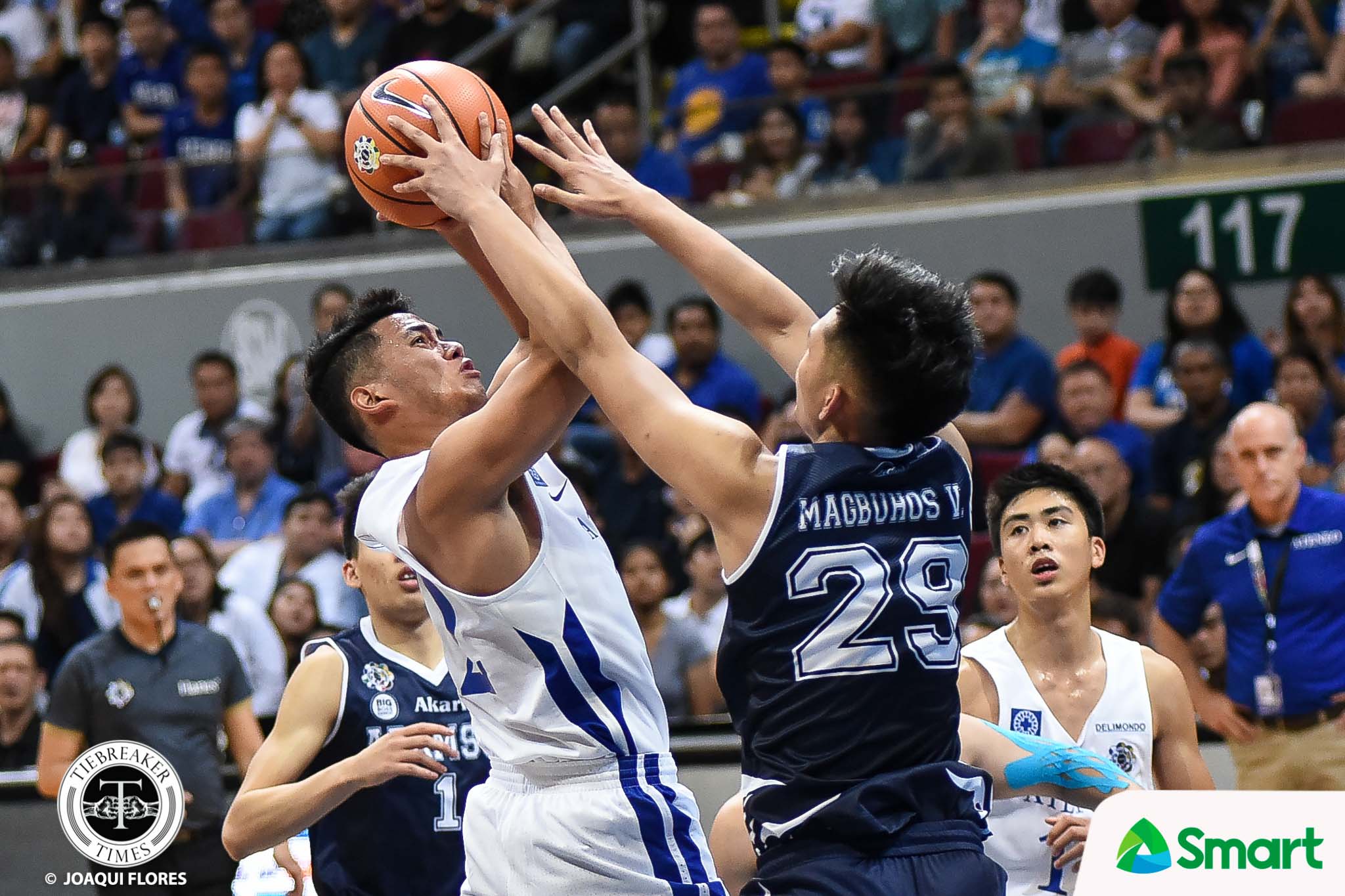 UAAP-81-ADMU-vs.-ADU-Matt-Nieto-2124 Matt Nieto tries to will Ateneo back: 'Hindi talaga ako magpapatalo' ADMU Basketball News UAAP - philippine sports news