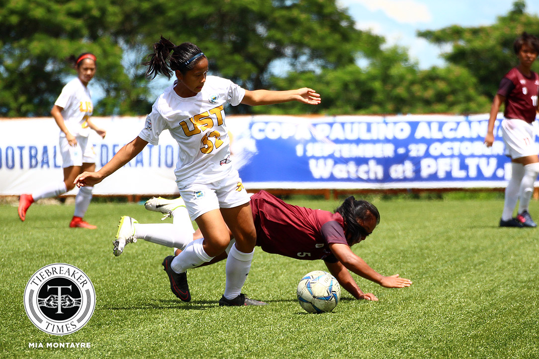 PFFWL-2018-M2-UST-def-UP-Punzalan PFFWL Roundup: La Salle conquers Ateneo as UST nails sixth win ADMU DLSU Football News PFF Women's League UP UST - philippine sports news
