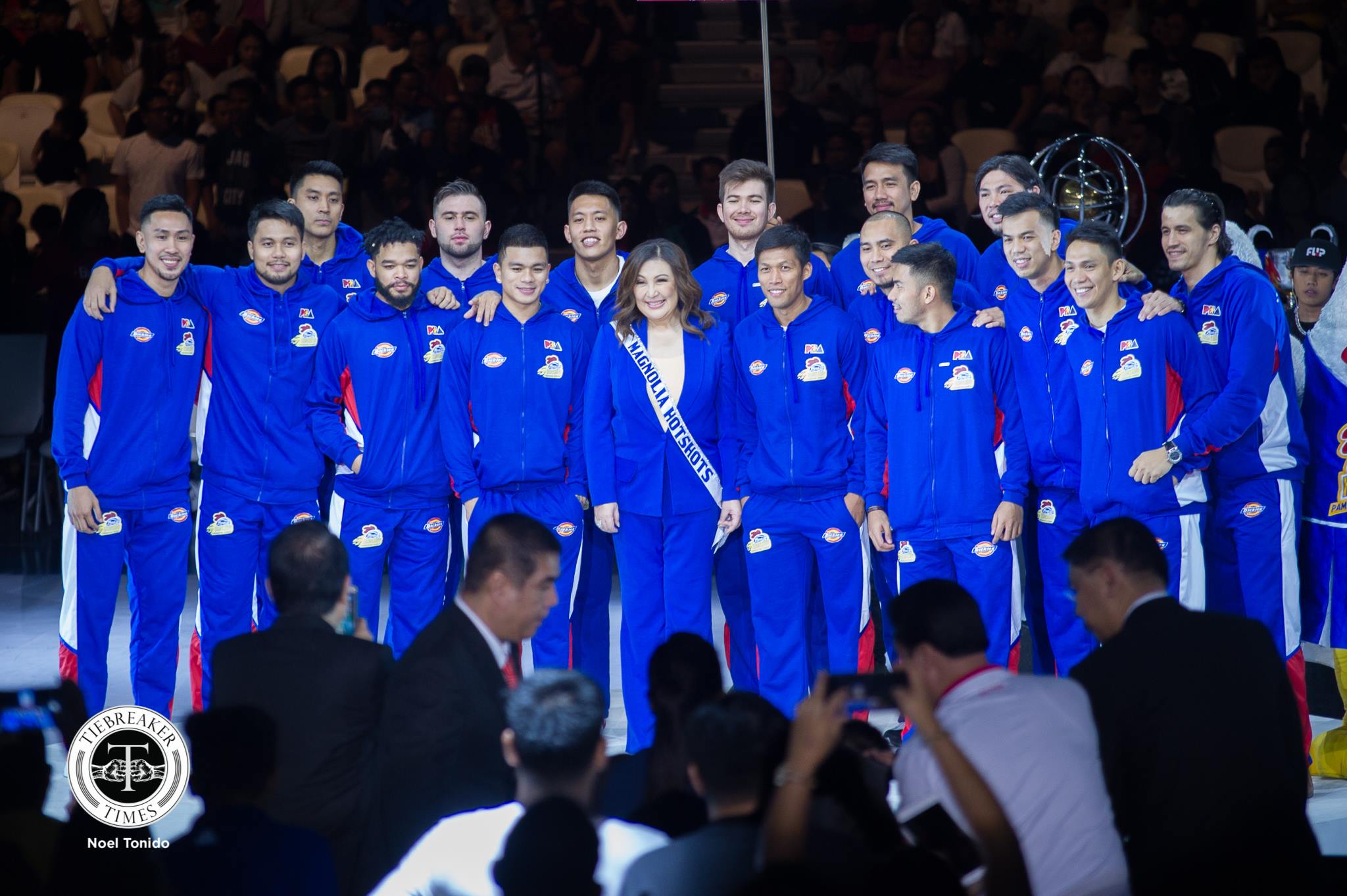 PBA-Season-44-Opening-Magnolia-Hotshots-Sharon-Cuneta 23,711 fans troop to Philippine Arena for PBA opener Basketball News PBA - philippine sports news