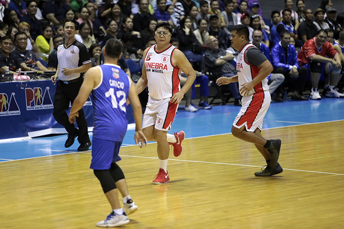 pba-return-of-the-rivals-ginebra-def-purefoods-noli-locsin Bal David, Vince Hizon, Noli Locsin make most of Gordon's reunion Basketball News PBA - philippine sports news