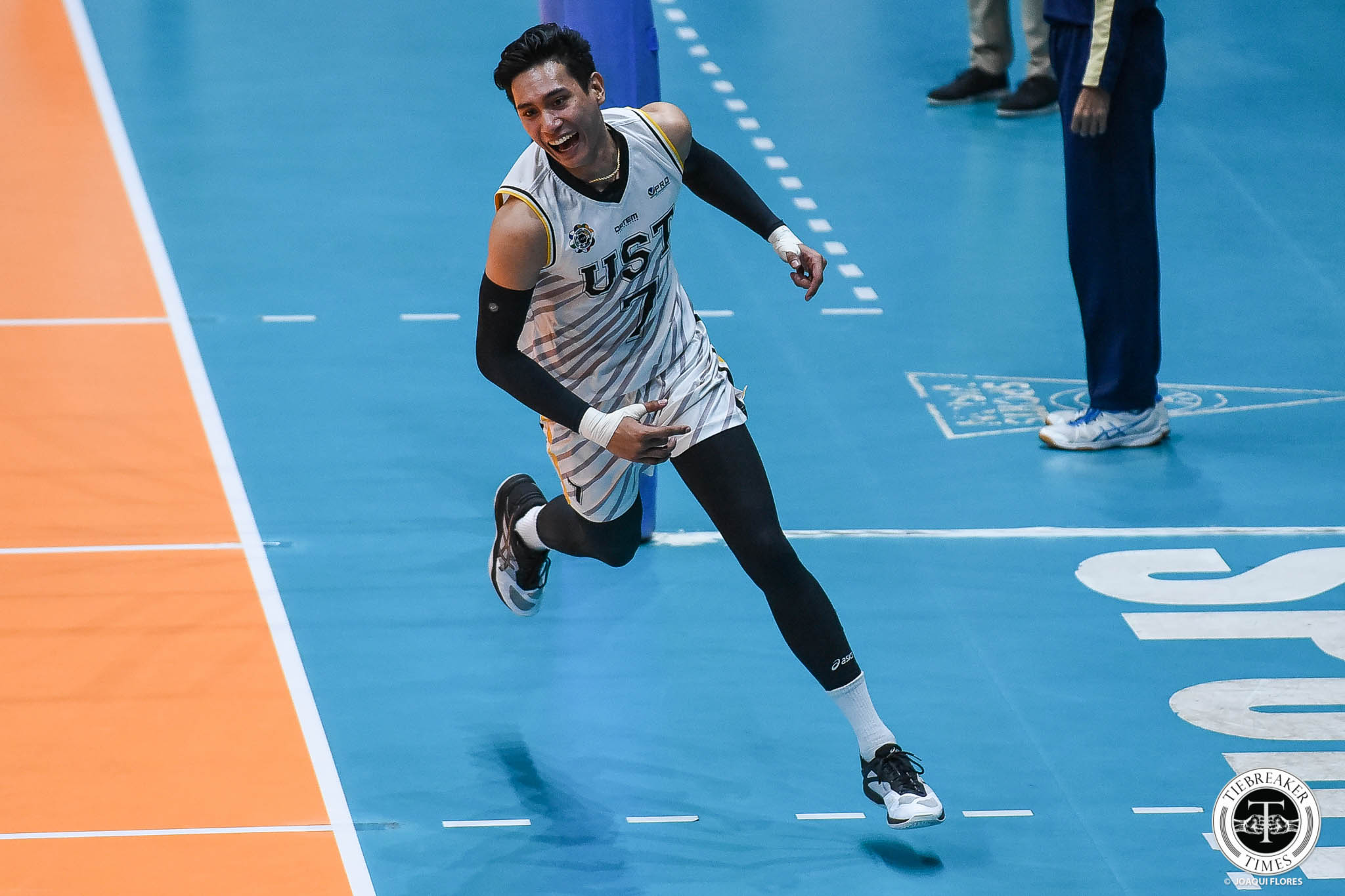 UAAP-81-Volleyball-ADMU-vs.-UST-Sumagaysay-9407 Dasma's Gampong, Sumagaysay signs with Malaysia's Sarawak News Volleyball - philippine sports news