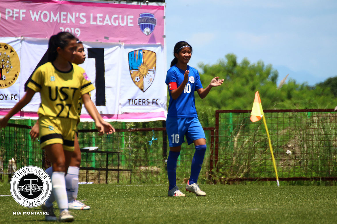 PFFWL-2019-Wk-10-M2-Tuloy-FC-def-Tigers-FC-Bandoja La Salle takes solo PFFWL lead, survives gutsy UST DLSU Football News PFF Women's League UST - philippine sports news