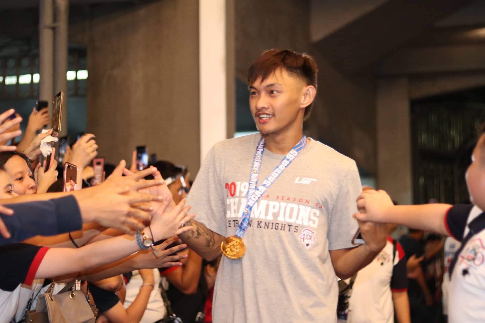 NCAA-95-Fran-Yu-Medal Unselfish Chris Ross still the standard for Fran Yu Basketball CSJL NCAA News - philippine sports news