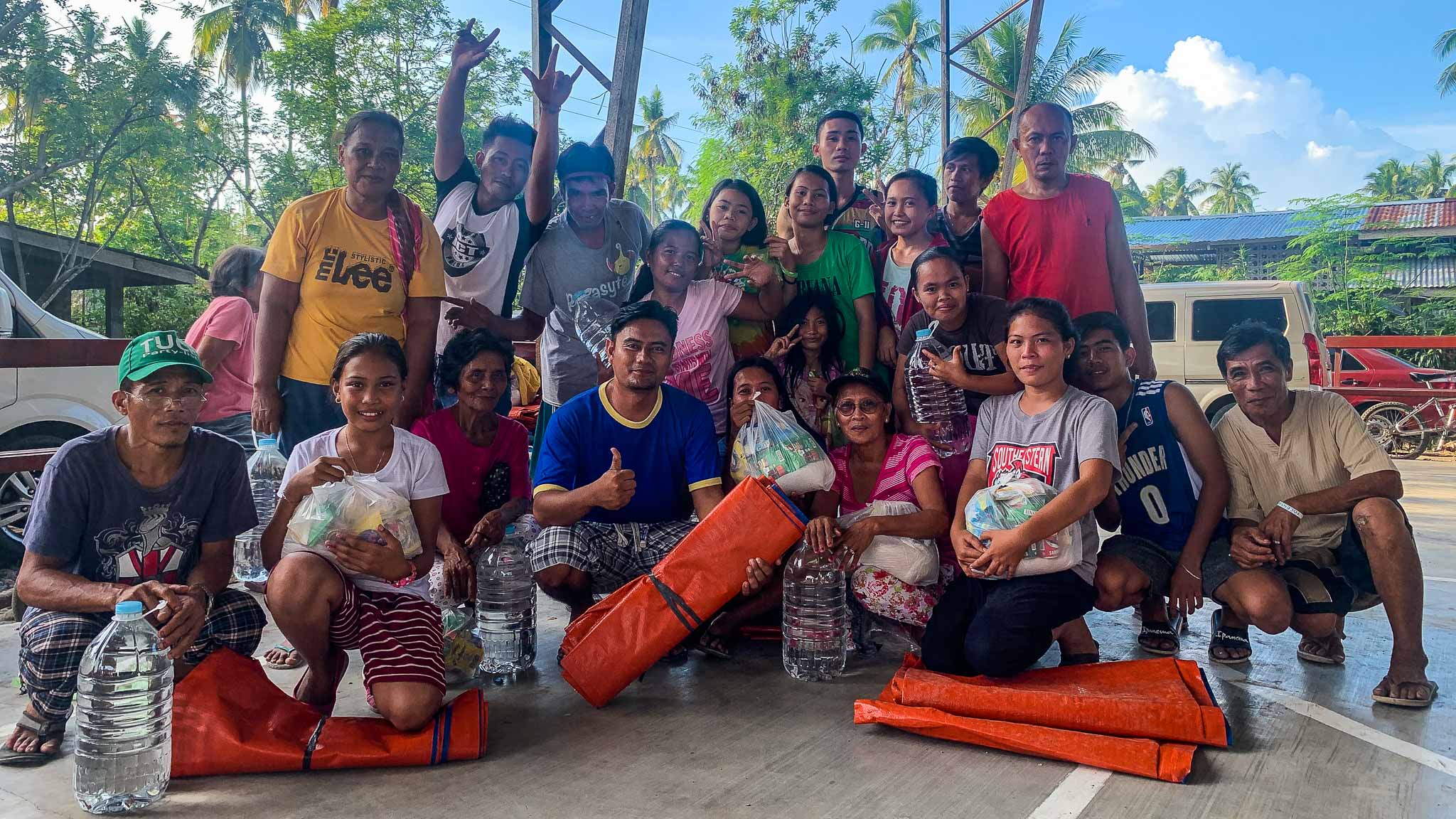 Chooks-Davao-families Paras bros, Chooks-to-Go help out in Davao relief operations Chooks-to-Go Pilipinas 3x3 News - philippine sports news