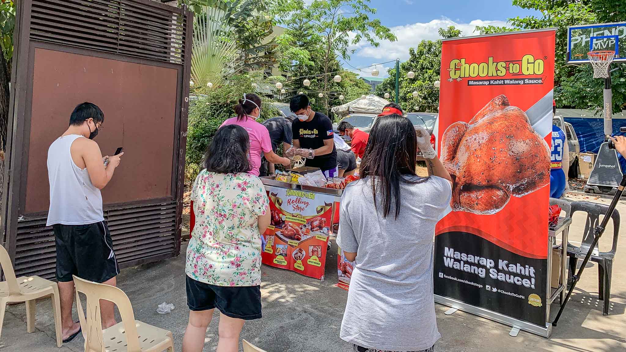 Kiefer-Ravena-Rolling-Store-6496 Alyssa Valdez opens Kiefer Ravena's Chooks-to-Go store Branded Content News - philippine sports news
