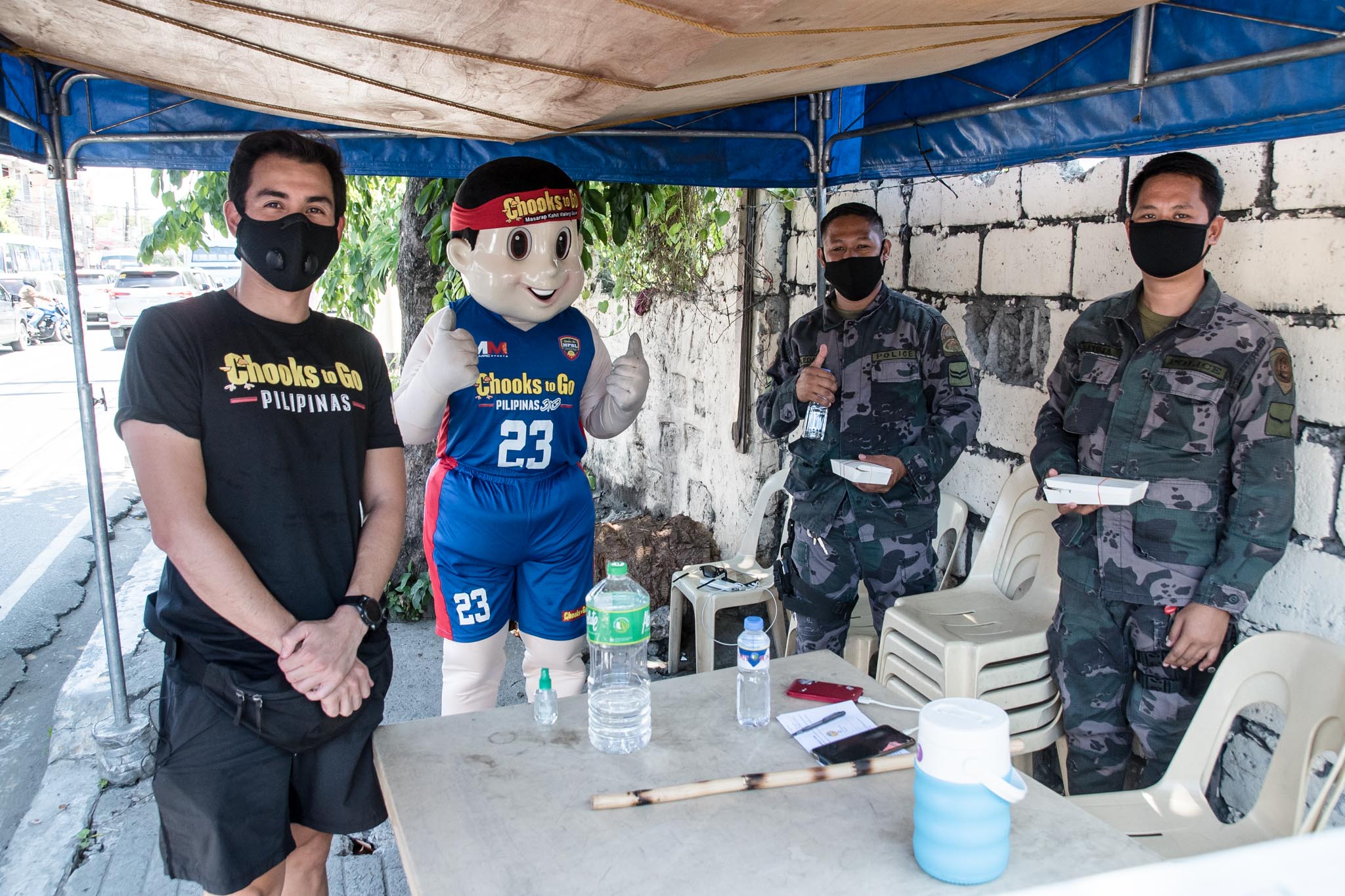 Chooks-to-Go-Pilipinas-Nikko-Huelgas-29th-birthday-4 Nikko Huelgas celebrates birthday by giving back to LPC frontliners Chooks-to-Go Pilipinas 3x3 News Triathlon - philippine sports news