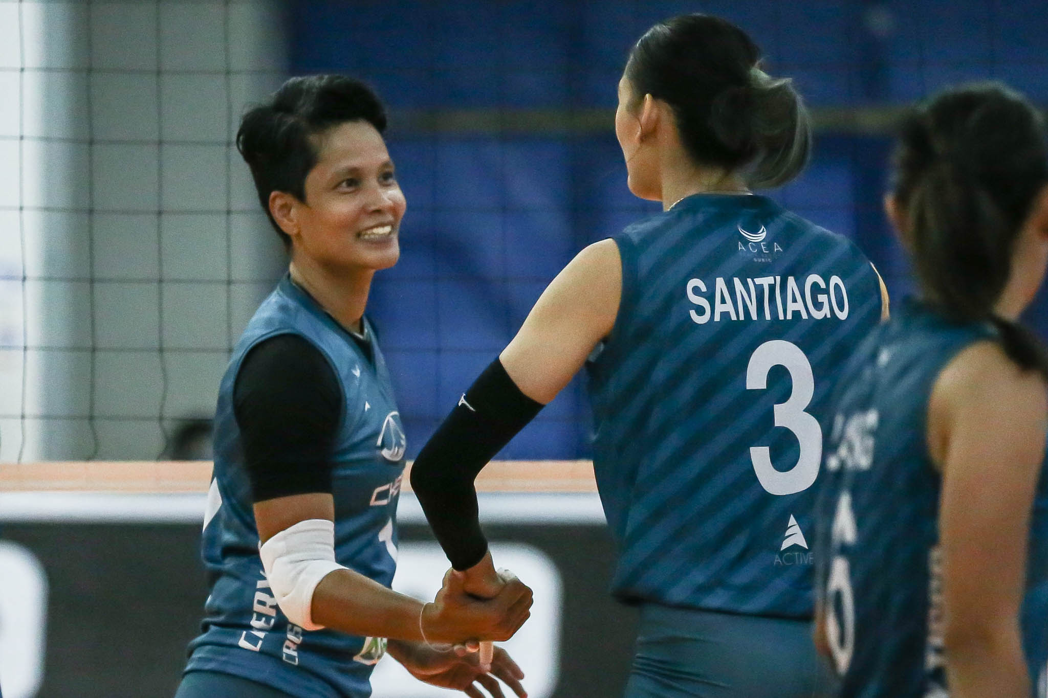 2021-PVL-Open-Chery-Tiggo-vs-Perlas-Tina-Salak-x-Jaja-Santiago Tina Salak, 44, hopes to sustain fine play until end of PVL bubble News PVL Volleyball - philippine sports news