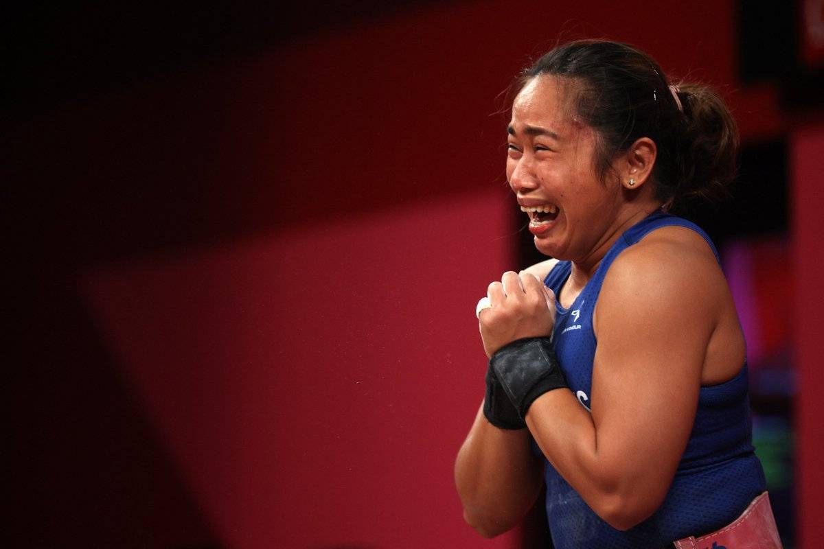 tokyo-2020-hidilyn-diaz-cry Hidilyn Diaz says hardships led her to do the impossible in Tokyo 2020 Tokyo Olympics News Weightlifting - philippine sports news