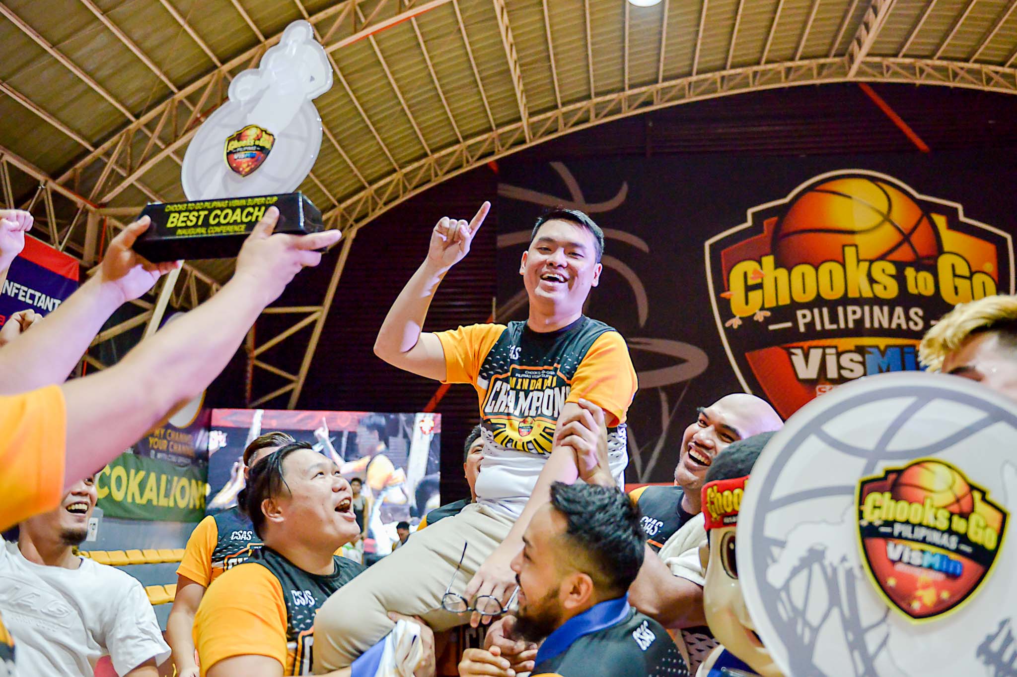 2021-Chooks-VisMin-Mindanao-Finals-Roxas-vs-Basilan-Jerson-Cabiltes-celebration Mabulac, Bitoon have mixed emotions facing ex-team Basilan in MPBL Final Basketball MPBL News - philippine sports news