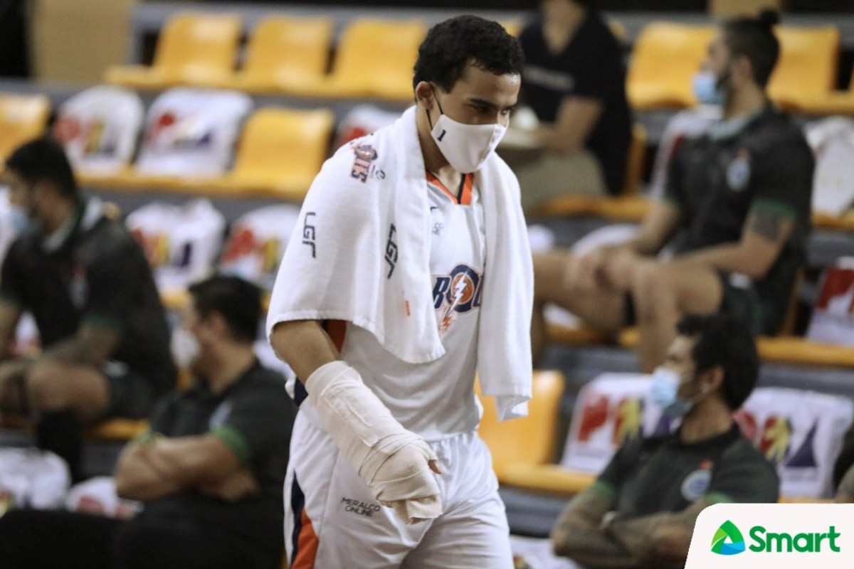 2021-PBA-Philippine-Cup-Meralco-vs-Terrafirma-Aaron-Black Maliksi to wear protective mask for PBA Semis Game Six Basketball News PBA - philippine sports news
