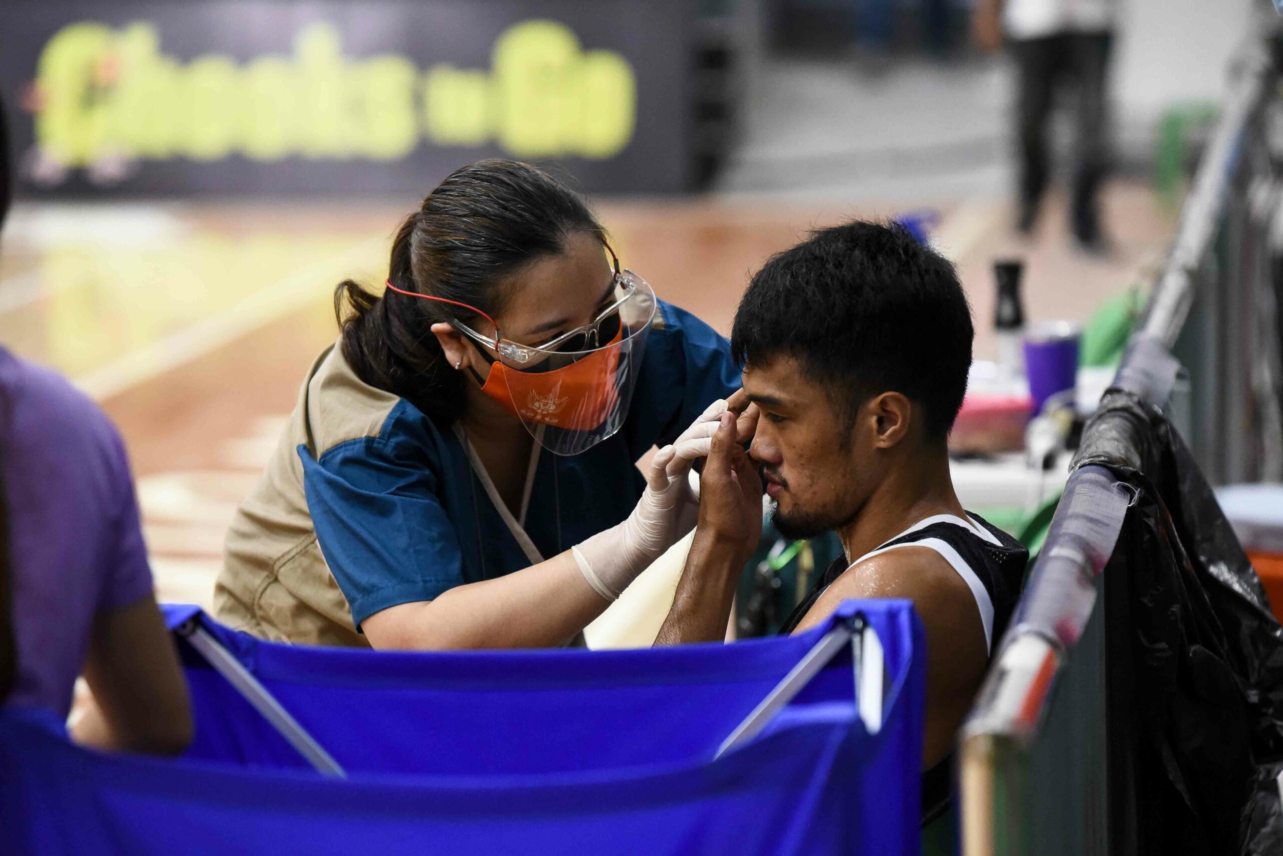 2021-Chooks-NBL-Bulacan-vs-Taguig-Lerry-Jhon-Mayo-Taguig-scaled NBL: Taguig survives highly-physical OT tilt vs Bulacan, ties Munti at fifth Basketball NBL News - philippine sports news