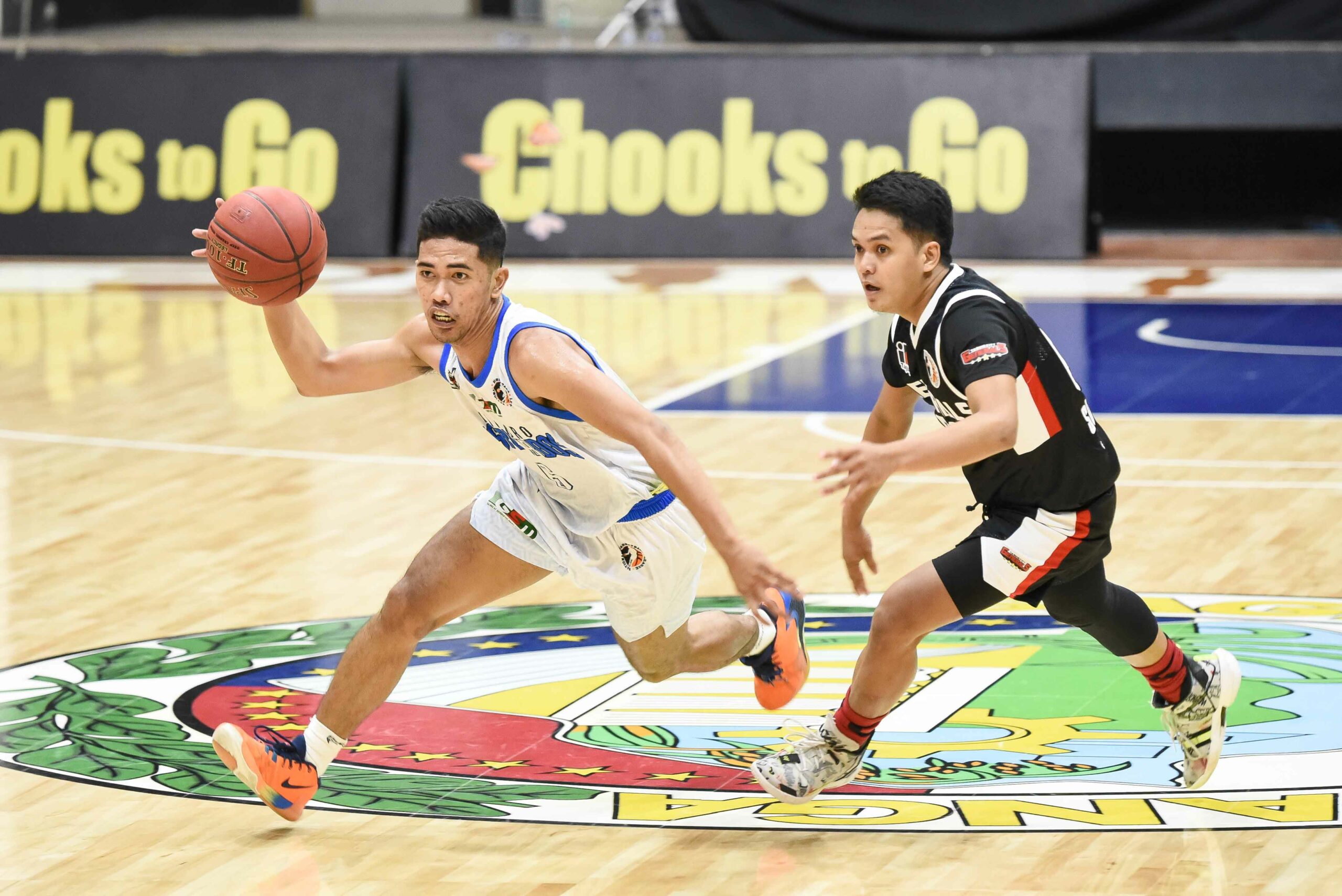 2021-Chooks-to-Go-NBL-Mindoro-vs-Taguig-Luigi-Natada-Mindoro-scaled Dan Natividad carries Taguig to NBL playoffs Basketball NBL News - philippine sports news