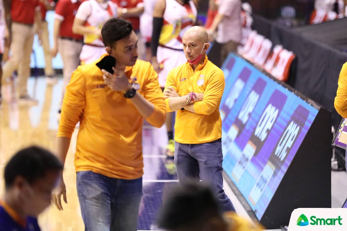 2021-22-PBA-Governors-Cup-San-Miguel-vs-NLEX-Guiao Yeng Guiao says now is the best time to beat SMB: 'They haven't jelled yet' Basketball News PBA - philippine sports news