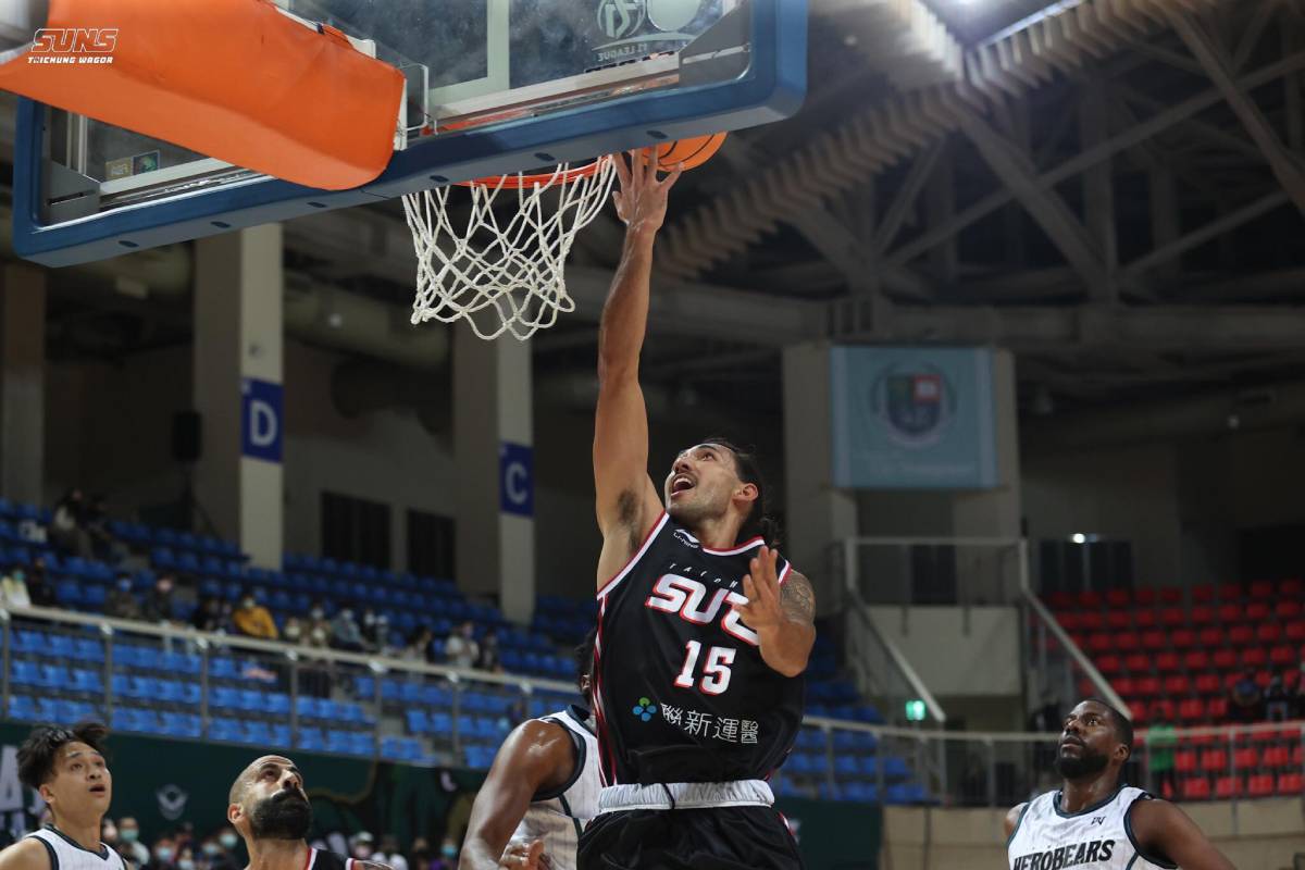 2021-22-T1-Season-TaiwanBeer-vs-Taichung-Jordan-Heading Heading has sensational T1 debut but Taichung falls to TaiwanBeer Basketball News - philippine sports news