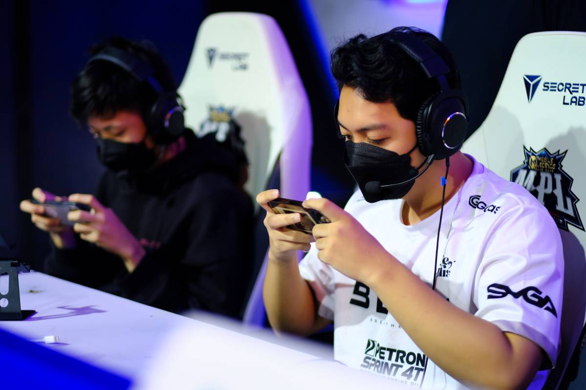 MPL-PH-9-Blacklist-def-Bren-Hadji-x-Oheb Despite winning MVP, Light remains inspired by Hadji ESports Mobile Legends MPL-PH News - philippine sports news