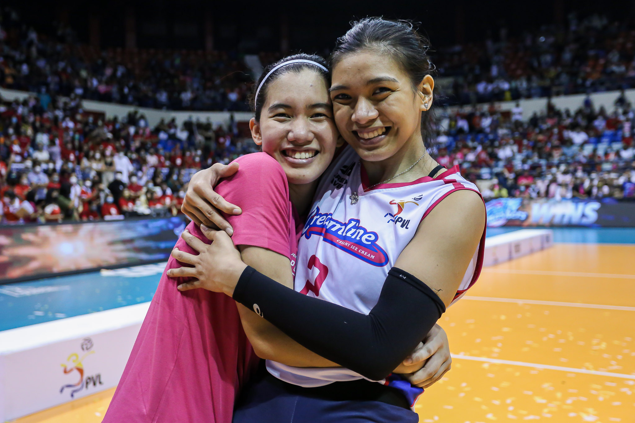 2022-PVL-Awarding-Jia-De-Guzman-Alyssa-Valdez Alyssa Valdez reflects on 'unfamiliar Finals' in Creamline victory sans Jia De Guzman News PVL Volleyball - philippine sports news