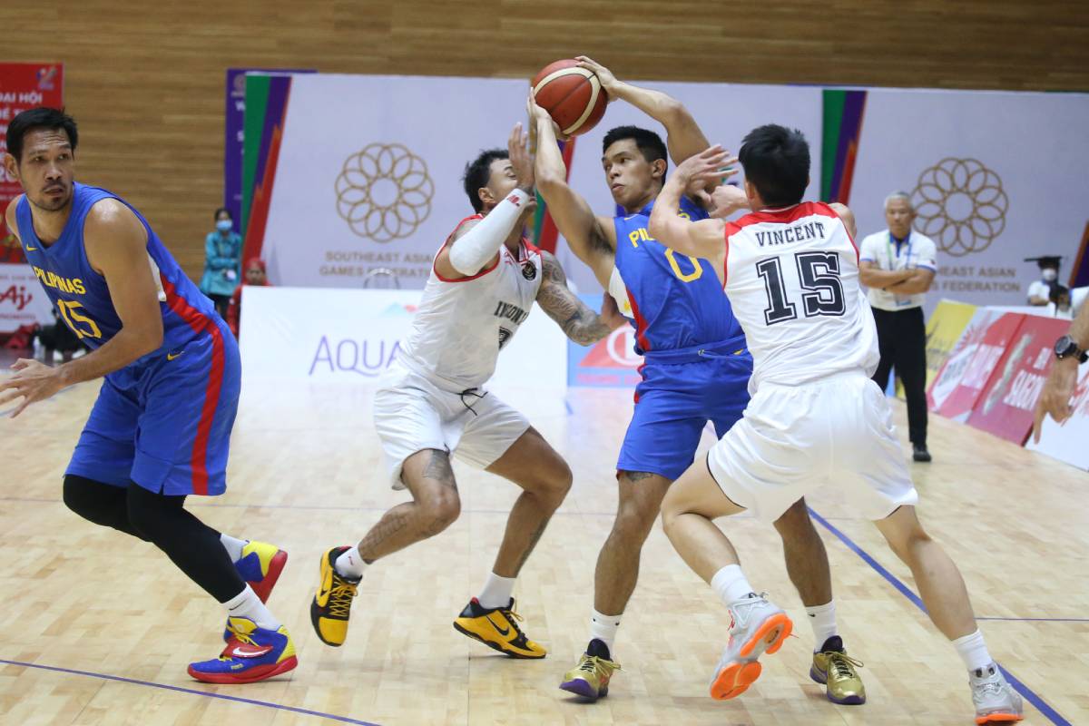 2021-SEA-Games-Basketball-Indonesia-vs-Gilas-Thirdy-Ravena SBP apologizes for short-comings during SEAG campaign 2021 SEA Games 3x3 Basketball Basketball Gilas Pilipinas News - philippine sports news