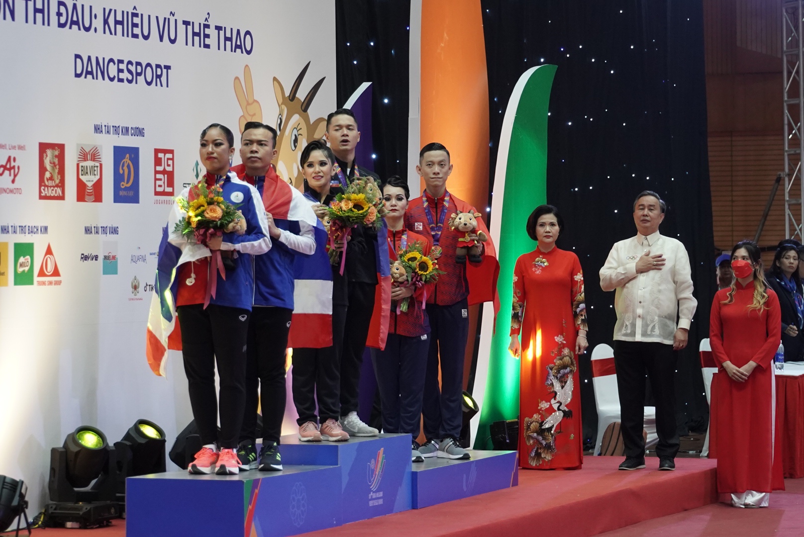 2021-SEA-Games-Dancesport-Sean-Aranar-Ana-Nualla-Bambol-Tolentino SEA Games: Sean Aranar, Ana Nualla collect three golds in dancesport 2021 SEA Games Ballroom Dancesport News - philippine sports news
