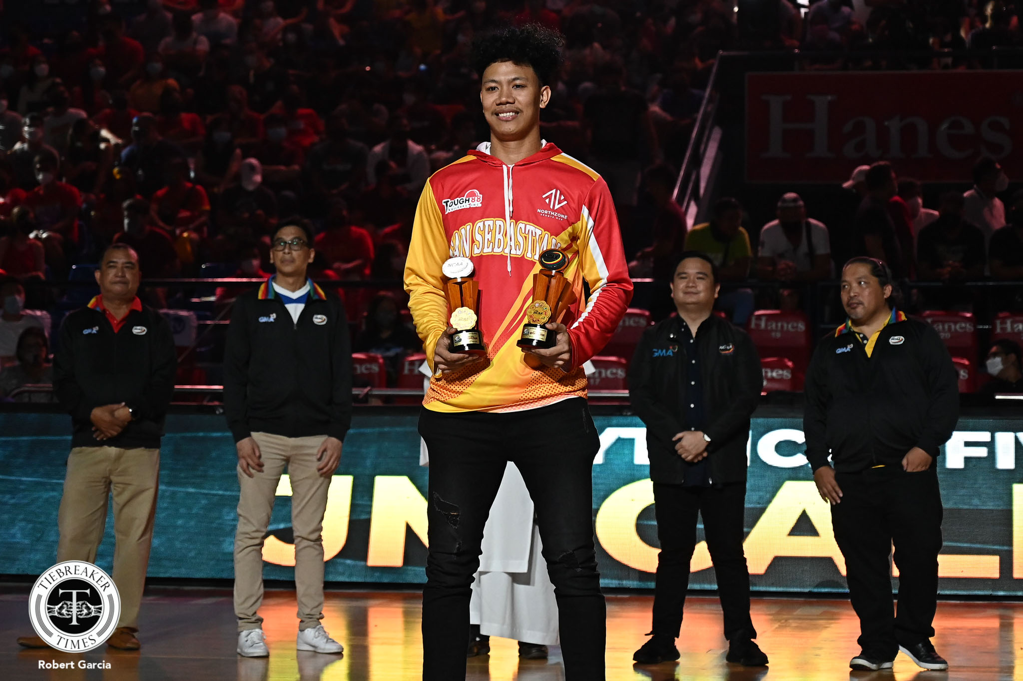 NCAA-97-Awarding-Calmam5-2 Ichie Altamirano glad to see rookies gamely fill shoes left by JM Calma Basketball NCAA News SSC-R - philippine sports news