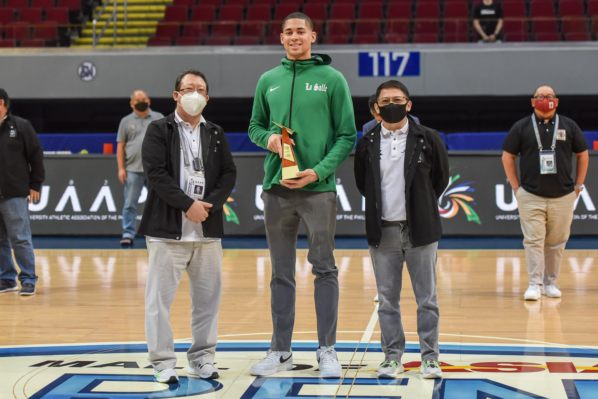 UAAP-84-MBB-Awarding-Michael-Phillips-2422 Kouame becomes first Atenean to win UAAP MVP since Kiefer ADMU Basketball DLSU News UAAP UP - philippine sports news