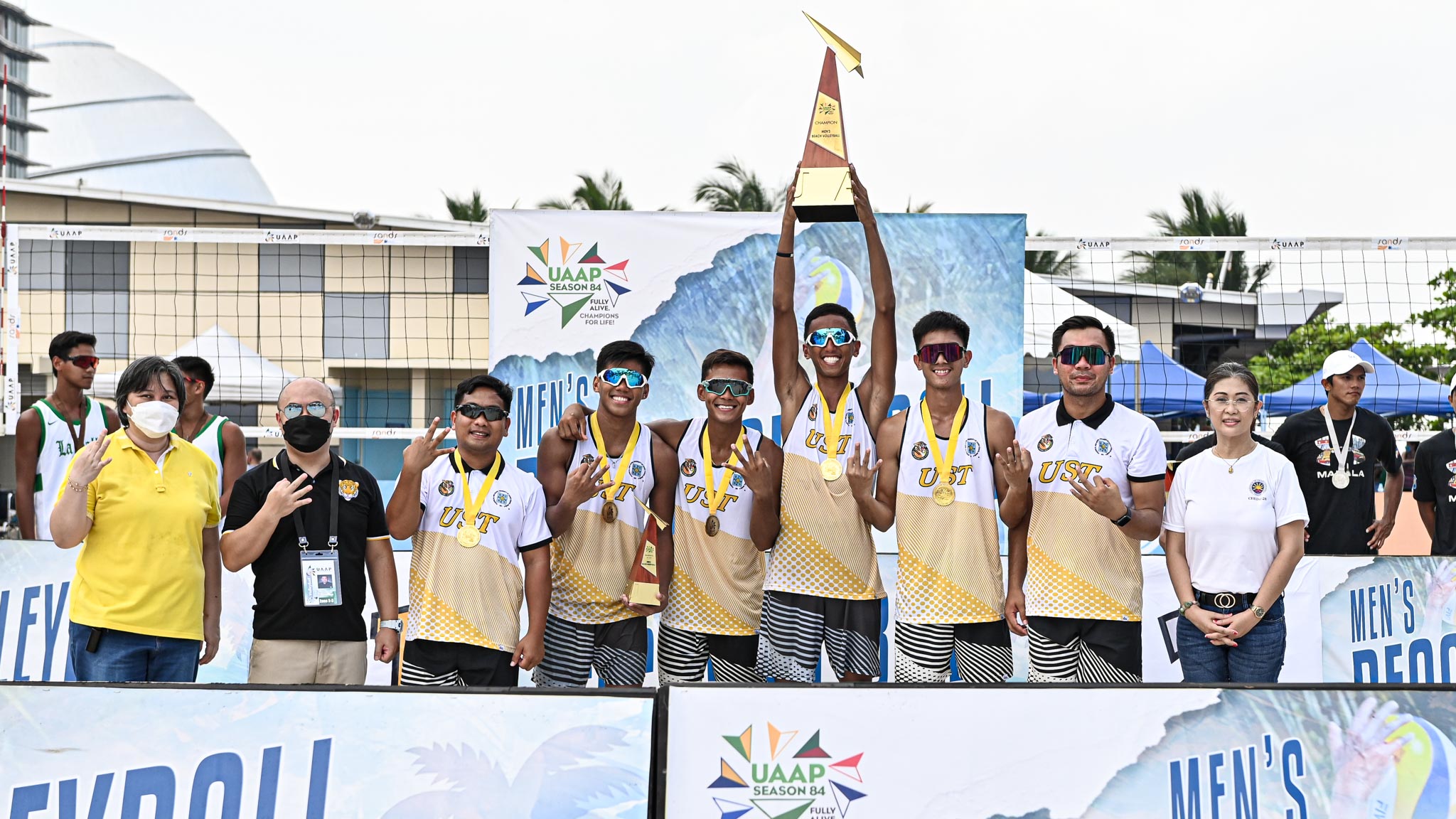 20th-Photo-Champion-UST UAAP 84: Varga leads UST to men's beach volley three-peat Beach Volleyball DLSU News NU UAAP UST - philippine sports news