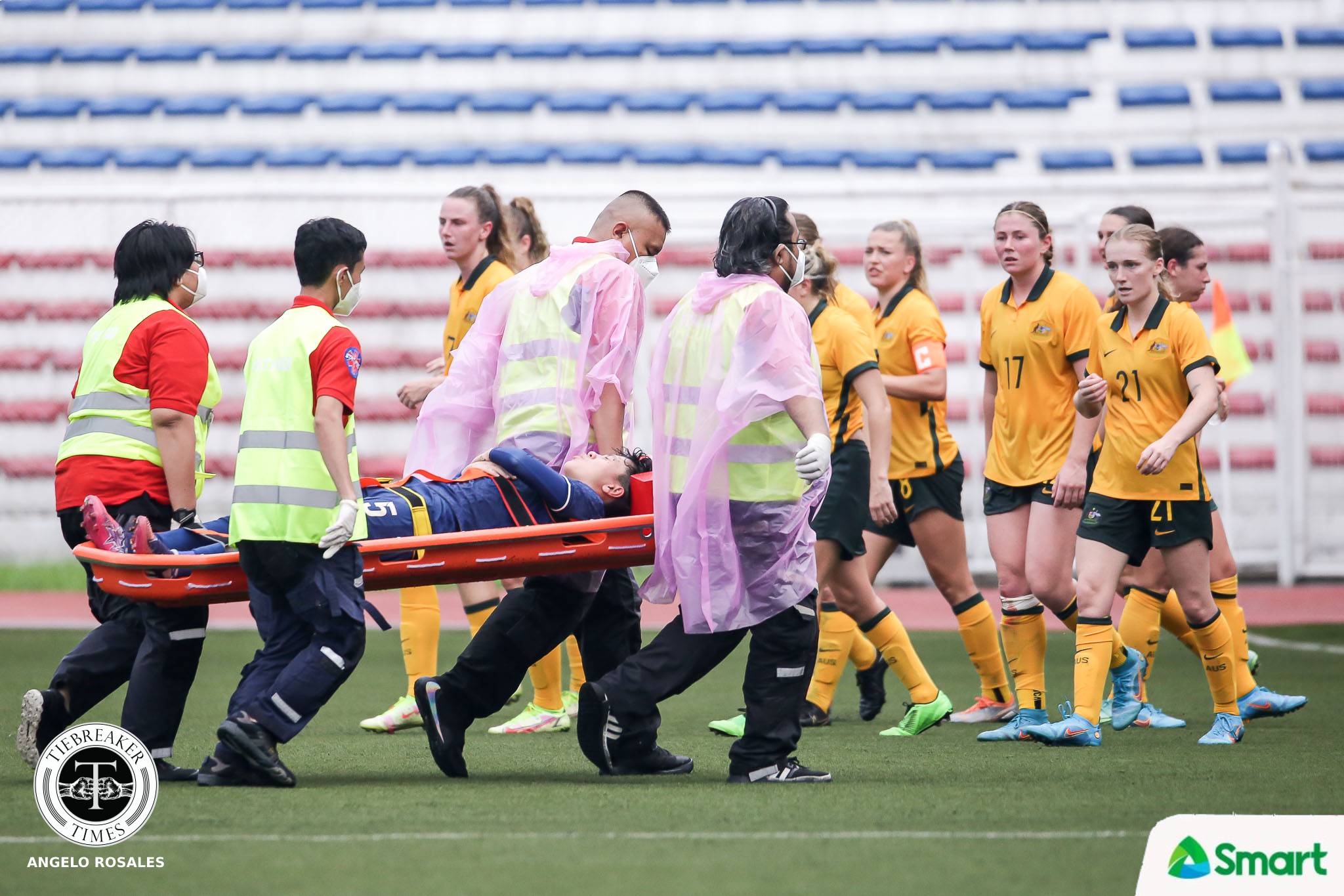 2022-AFF-Womens-Championship-Thailand-vs-Australia-Amomrat-Utchai-THA-INJURY AFF: Somnuek scores wonder strike as Thailand earns draw against Australia U23 2022 AFF Women’s Championship Football News - philippine sports news