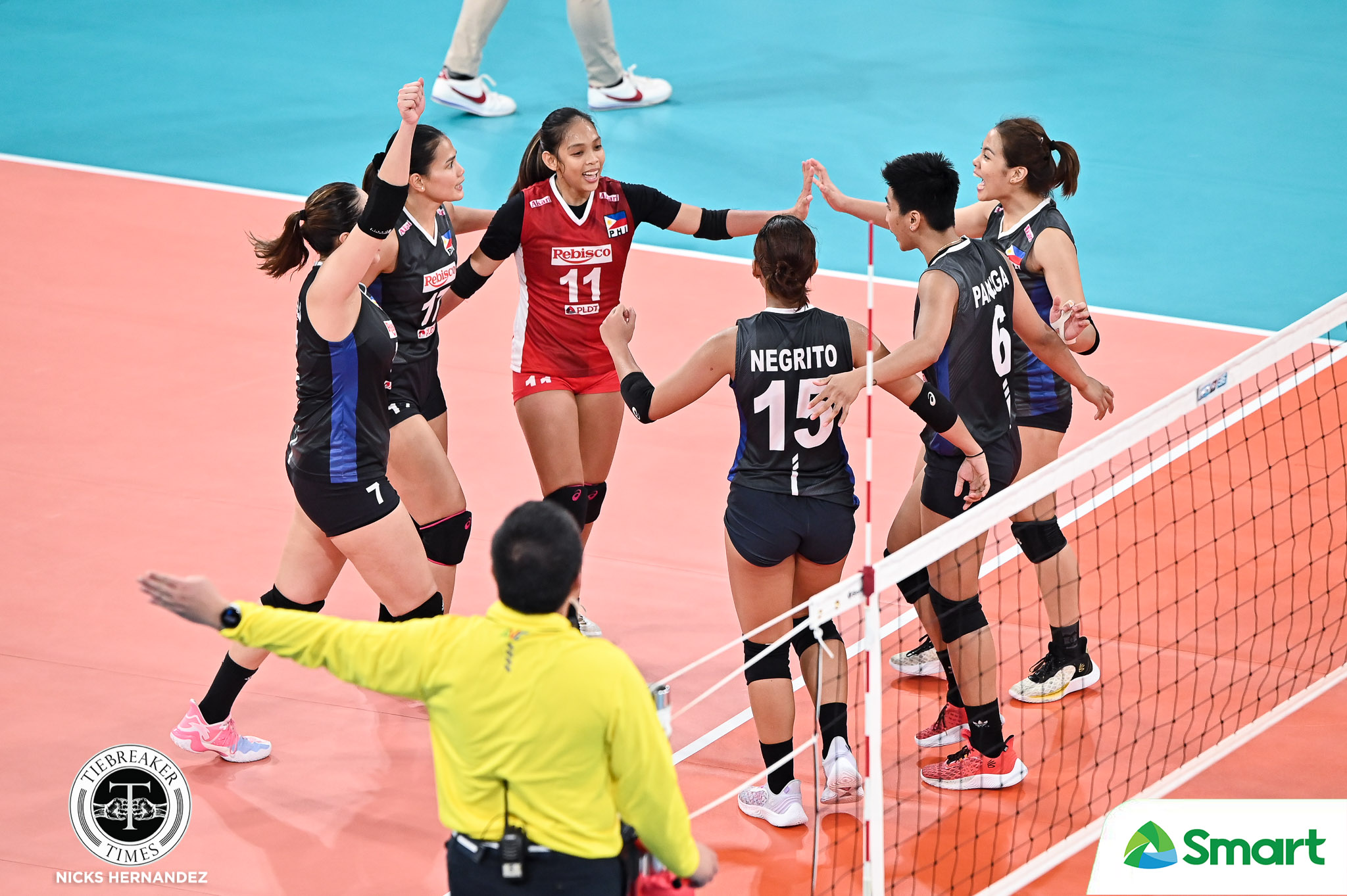 2022-AVC-Cup-for-Women-Philippines-vs-Vietnam-Kyla-Atienza-2 Kyla Atienza relishes PWNVT debut: 'Sobrang nakakaproud' 2022 AVC Cup for Women News Volleyball - philippine sports news