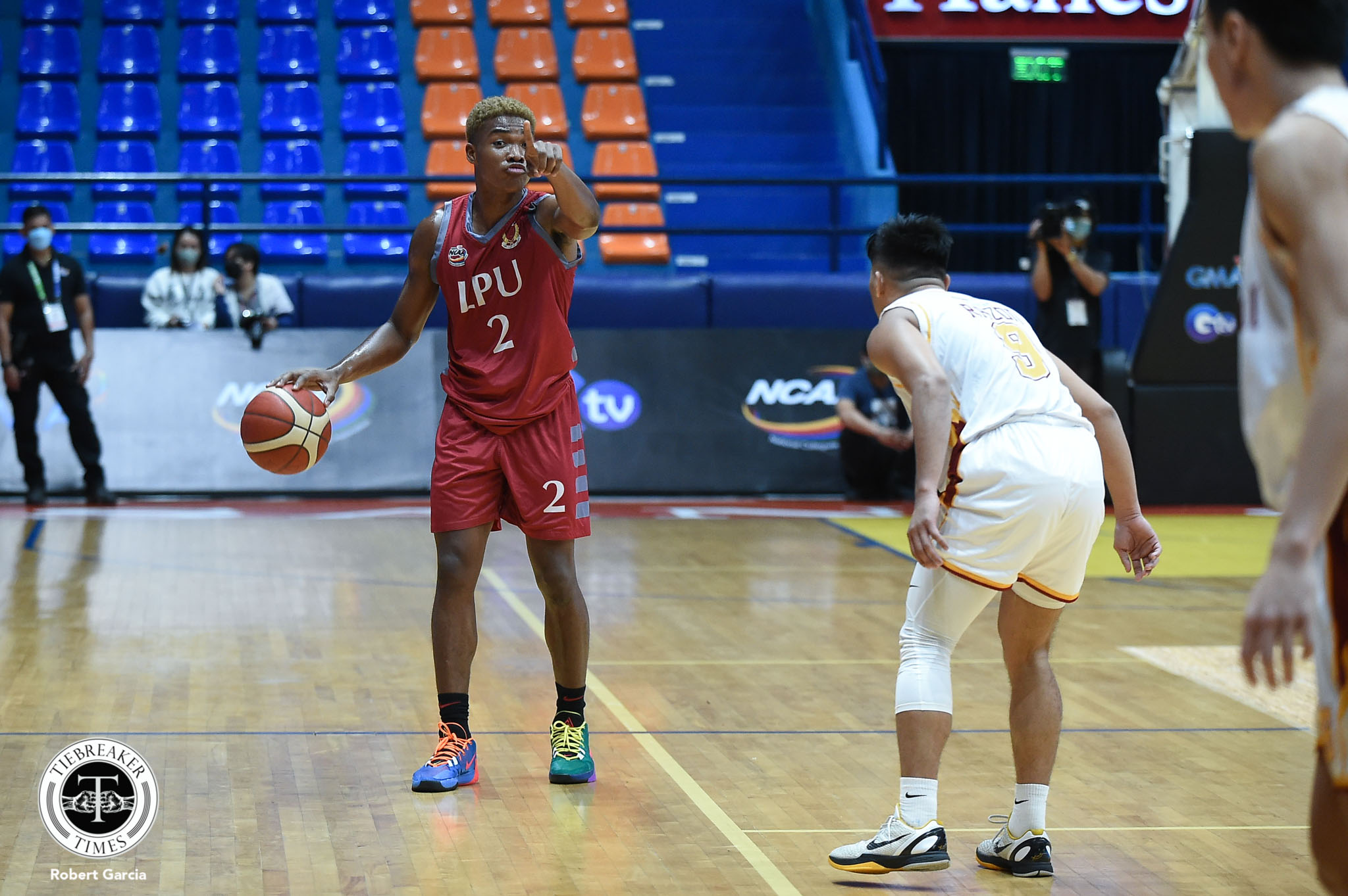 NCAA-98-UPHSD-VS-LPU-Enoch-Valdez-1 'More mature' Enoch Valdez starting to fulfill potential Basketball LPU NCAA News - philippine sports news