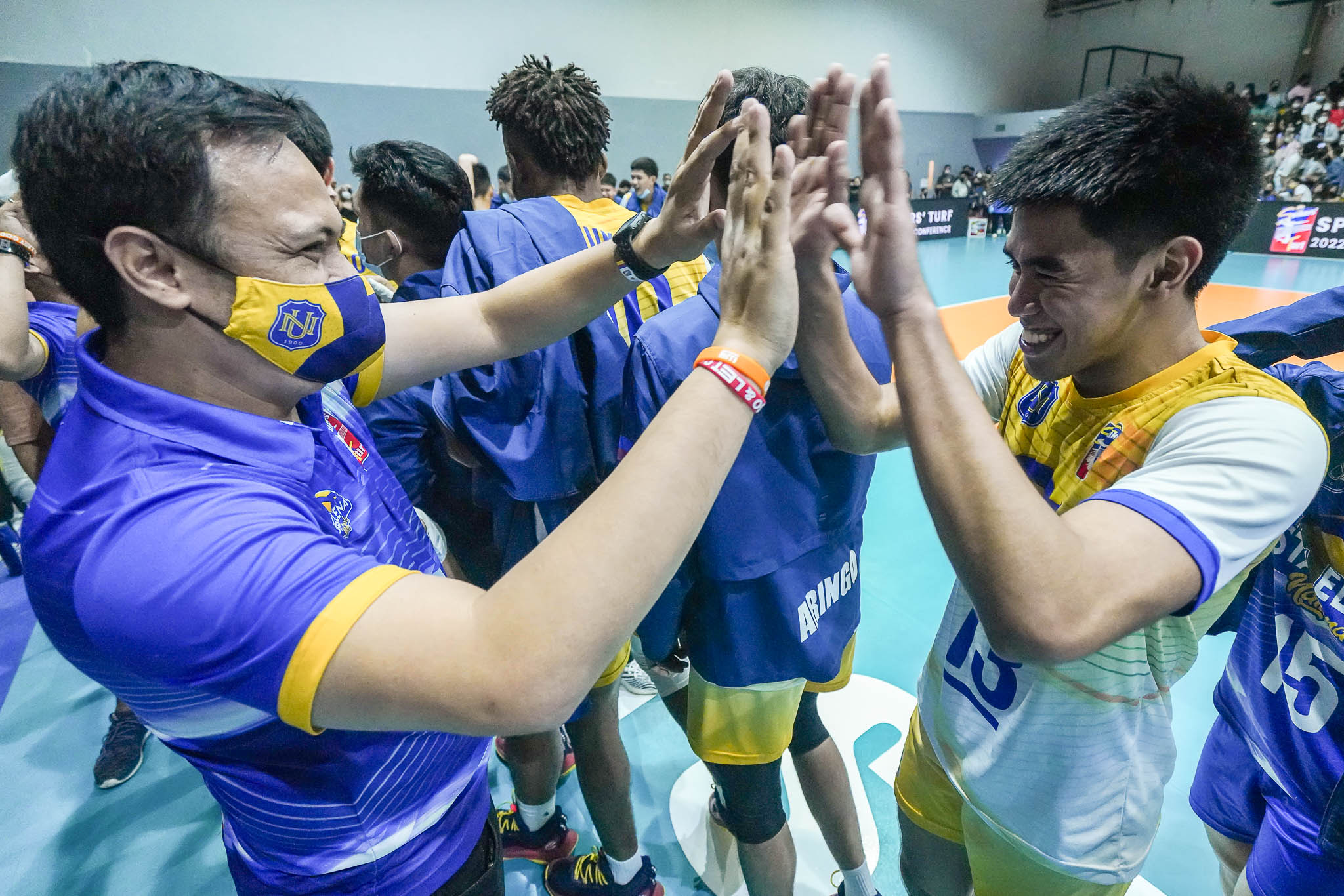 2022-SPIKERS-TURF-CIGNAL-vs-STA.-ELENA-Finals-Game2-DANTE-ALINSUNURIN-JOSHUA-RETAMAR-Sta.-Elena Winning Spikers Turf a huge boost for NU heading to UAAP, says Alinsunurin News NU Spikers' Turf Volleyball - philippine sports news