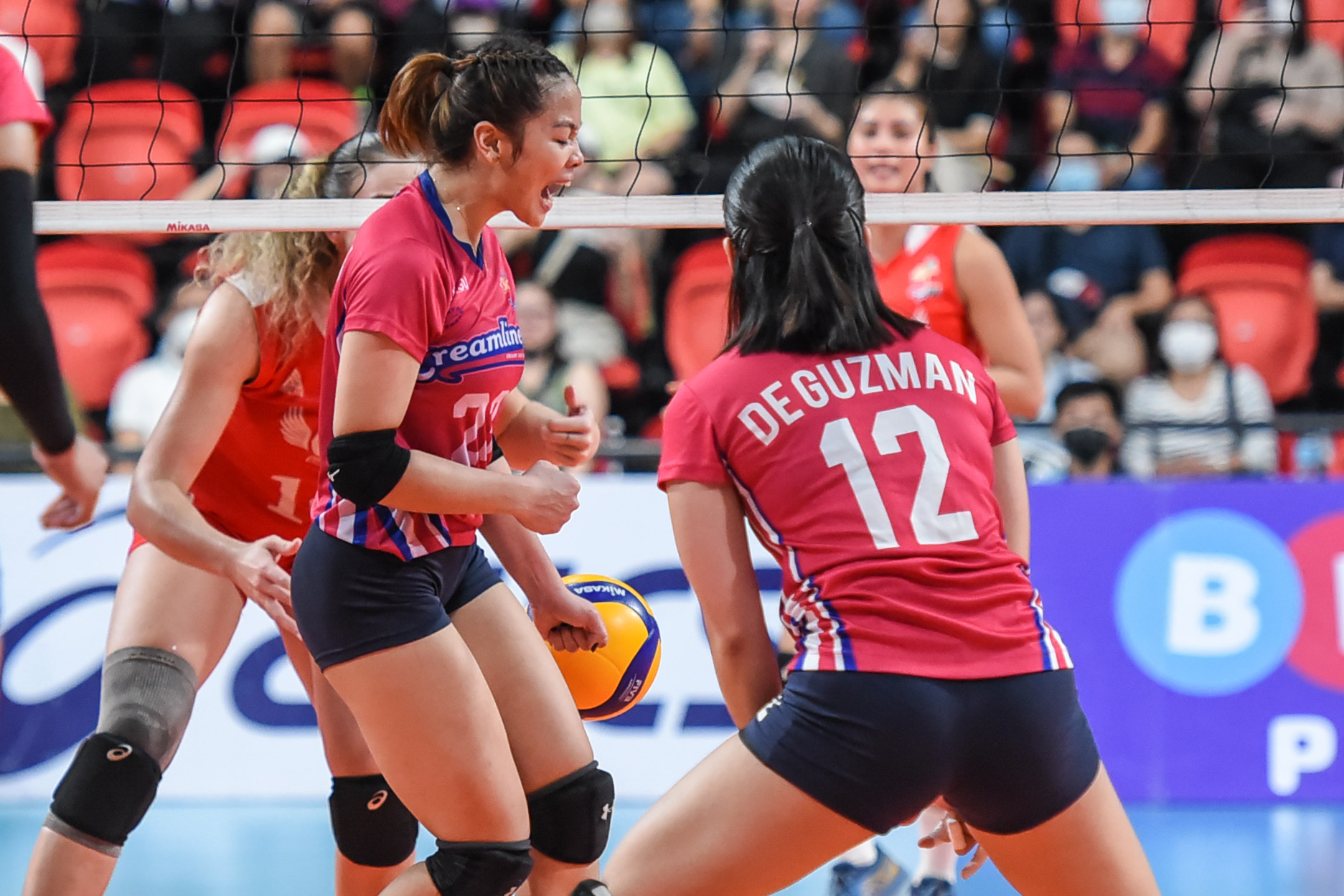 PVL-Reinforced-Creamline-vs.-Petrogazz-semis-Jema-Galanza-5723 Creamline proves it can deliver in any condition during Petro match News PVL Volleyball - philippine sports news