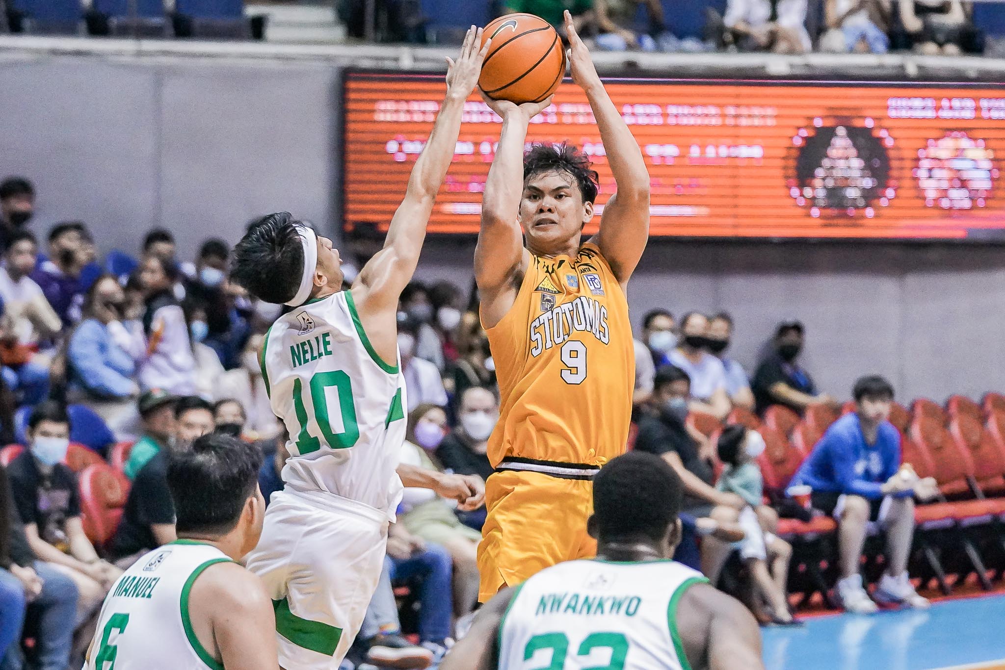 UAAP-MBB-Nic-Cabanero-UST-2 Nelle offers advice to fellow Red Cub Cabañero Basketball DLSU News UAAP UST - philippine sports news