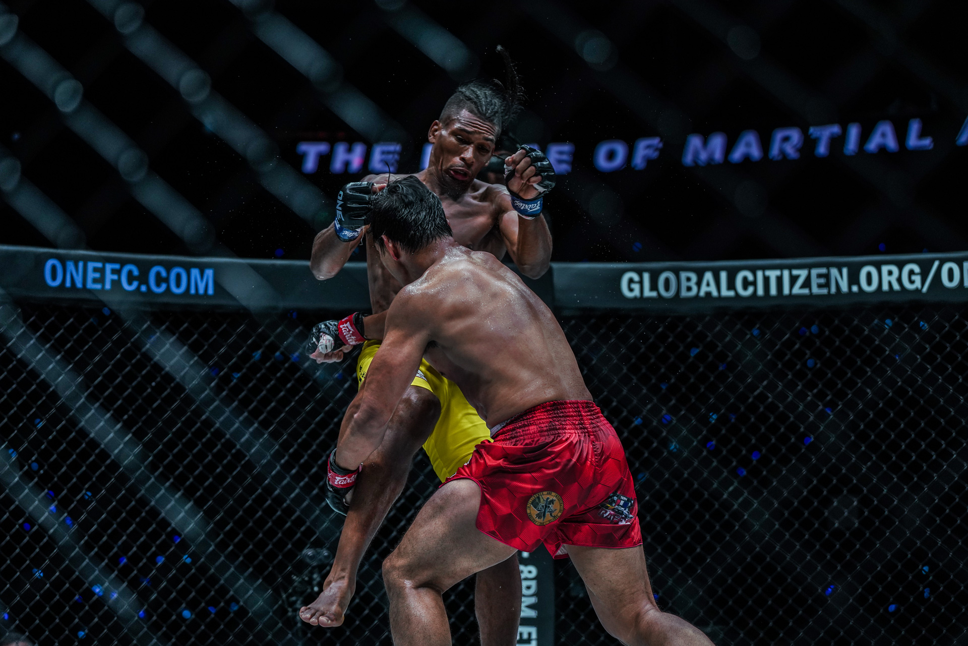 ONE-Fight-Night-5-Edson-Marques-def-Eduard-Folayang-3 Defiant Folayang says he was not KO'd by Marques Mixed Martial Arts News ONE Championship - philippine sports news