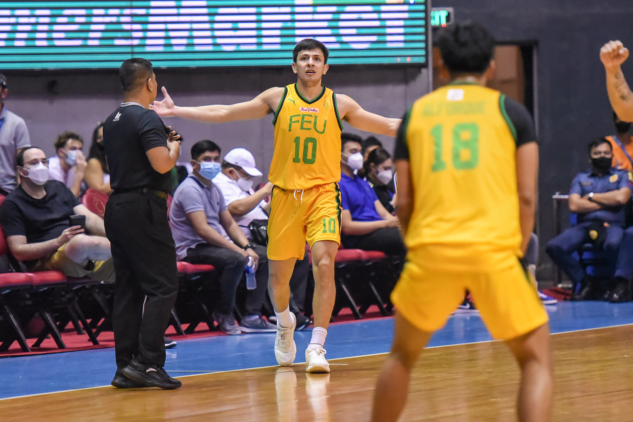 UAAP-85-MBB-FEU-vs.-UST-Patrick-Sleat-7887 Olsen Racela steps down as FEU head coach Basketball FEU News UAAP - philippine sports news
