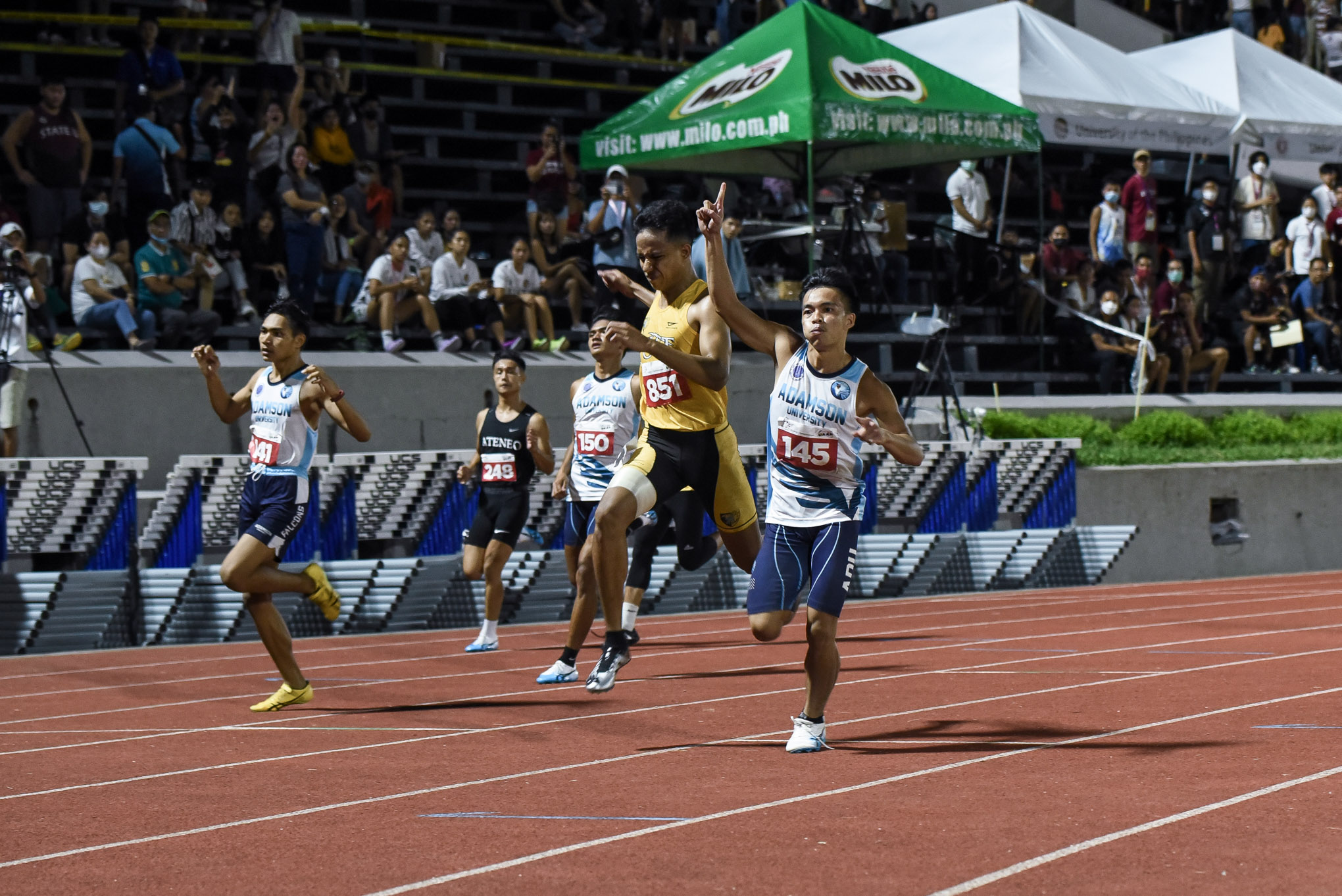 UAAP85-100M-Boys-Jardin-Kent-Francis-3 UAAP 85 HSAT: Jardin leads Adamson boys to early lead; UST's Guergio takes 100m ADMU AdU DLSU News Track & Field UAAP UE UP UST - philippine sports news