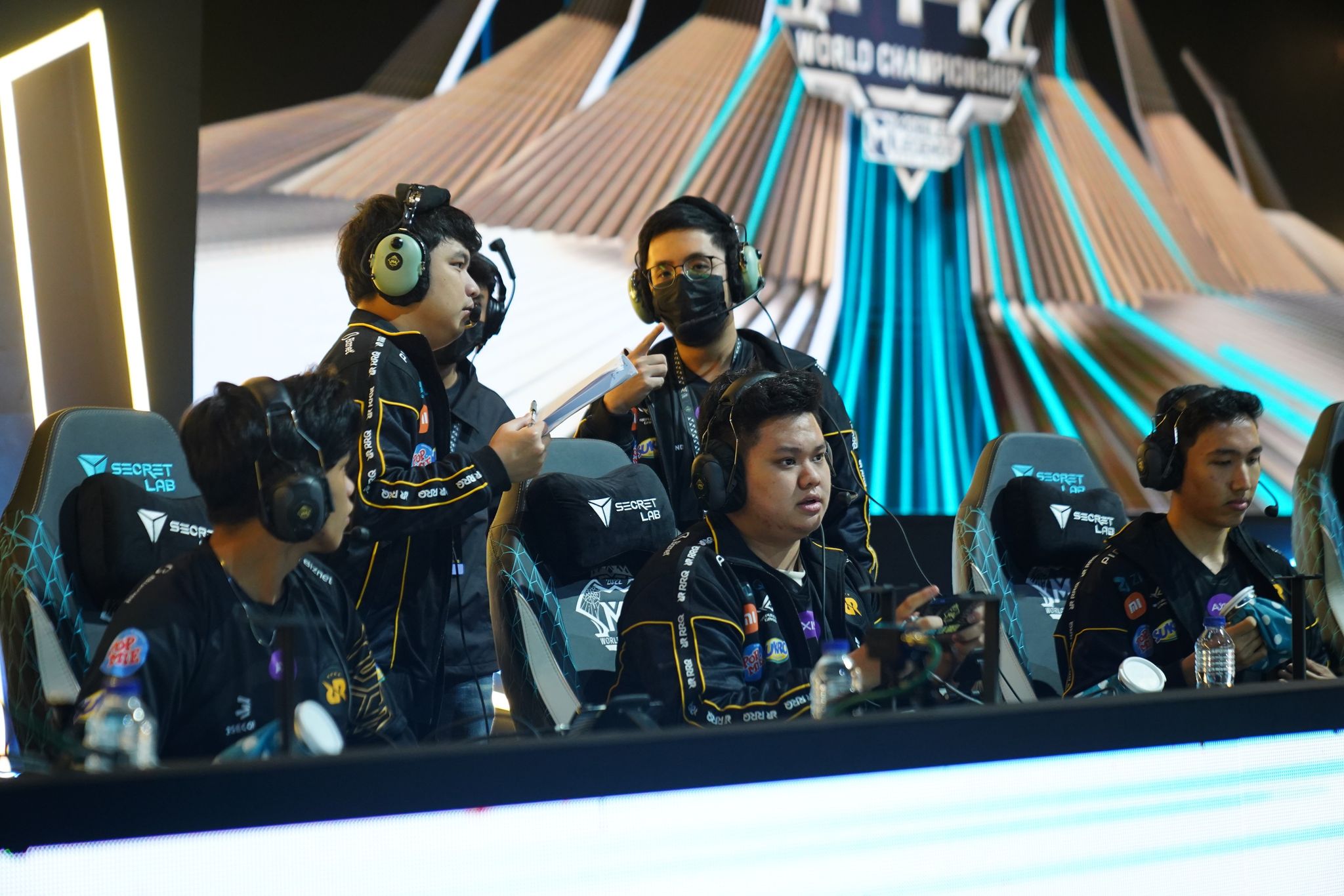 M4-RRQ-Hoshi-Arcadia-2 Always the Favorites, Never the Champs: Arcadia looks to lead RRQ Hoshi to first world title ESports Mobile Legends News - philippine sports news