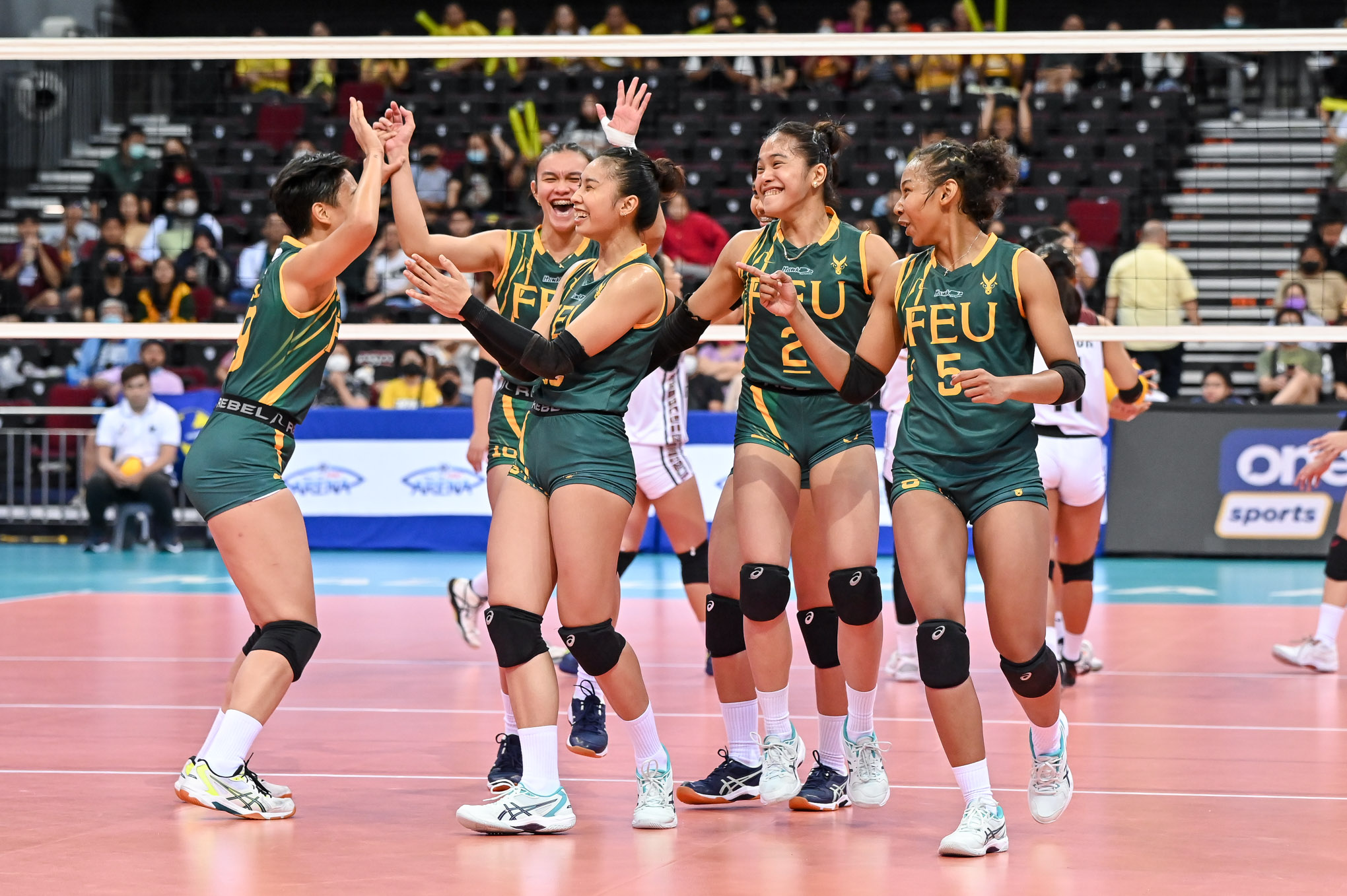 UAAP85-WVB-FEU-2984 Like during playing days, Tina Salak brings intensity to FEU coaching FEU News UAAP Volleyball - philippine sports news
