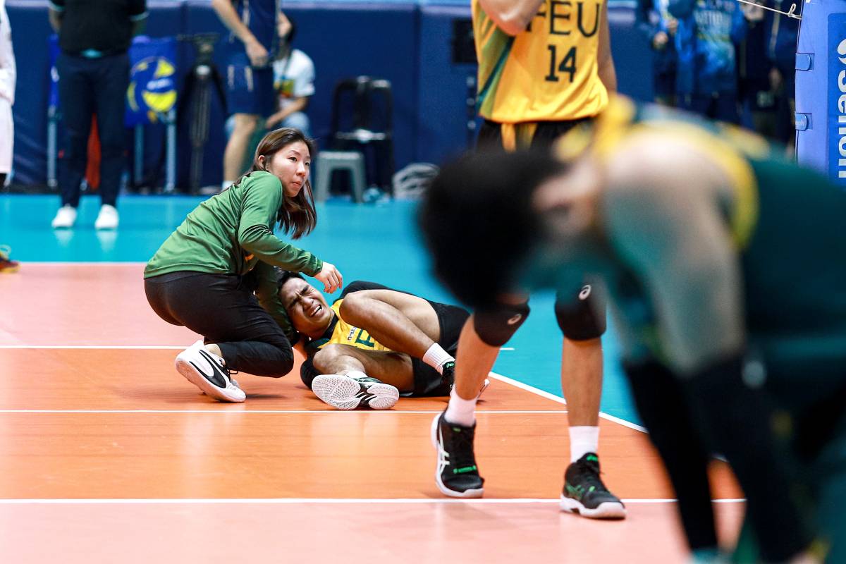 UAAP-85-MVB-NU-vs-FEU-CJ-Cabatac-2-1 CJ Cabatac ends 889-day wait with emotional FEU return FEU News V-League Volleyball - philippine sports news