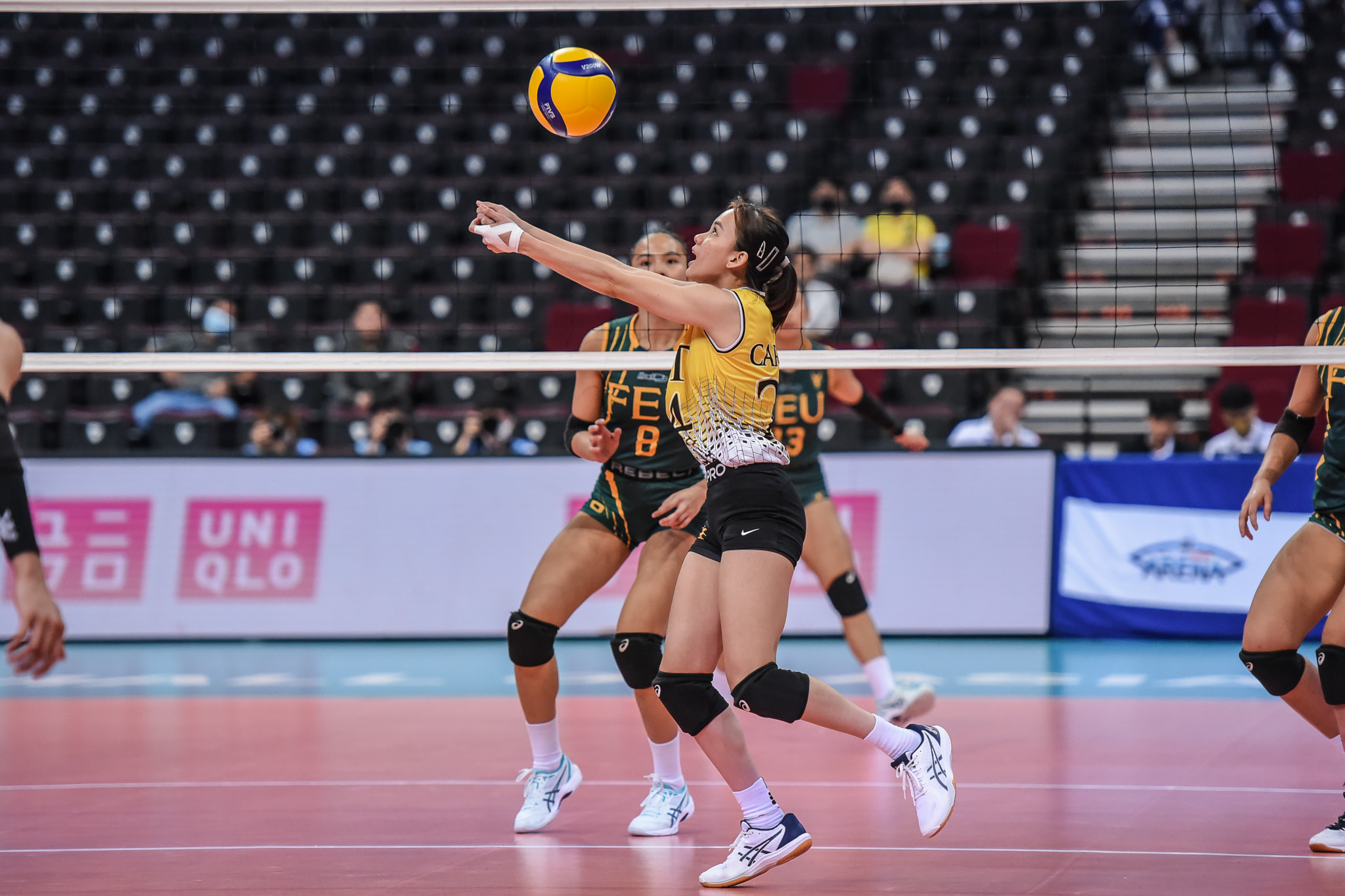 UAAP-85-WVB-UST-vs.-FEU-Cassie-Carballo-0955 Young Cassie Carballo glad to have UST seniors as spikers News UAAP UST Volleyball - philippine sports news