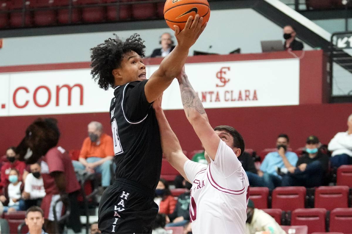 Hawaii-Beon-Riley Quentin Millora-Brown enters transfer portal Basketball News UAAP - philippine sports news