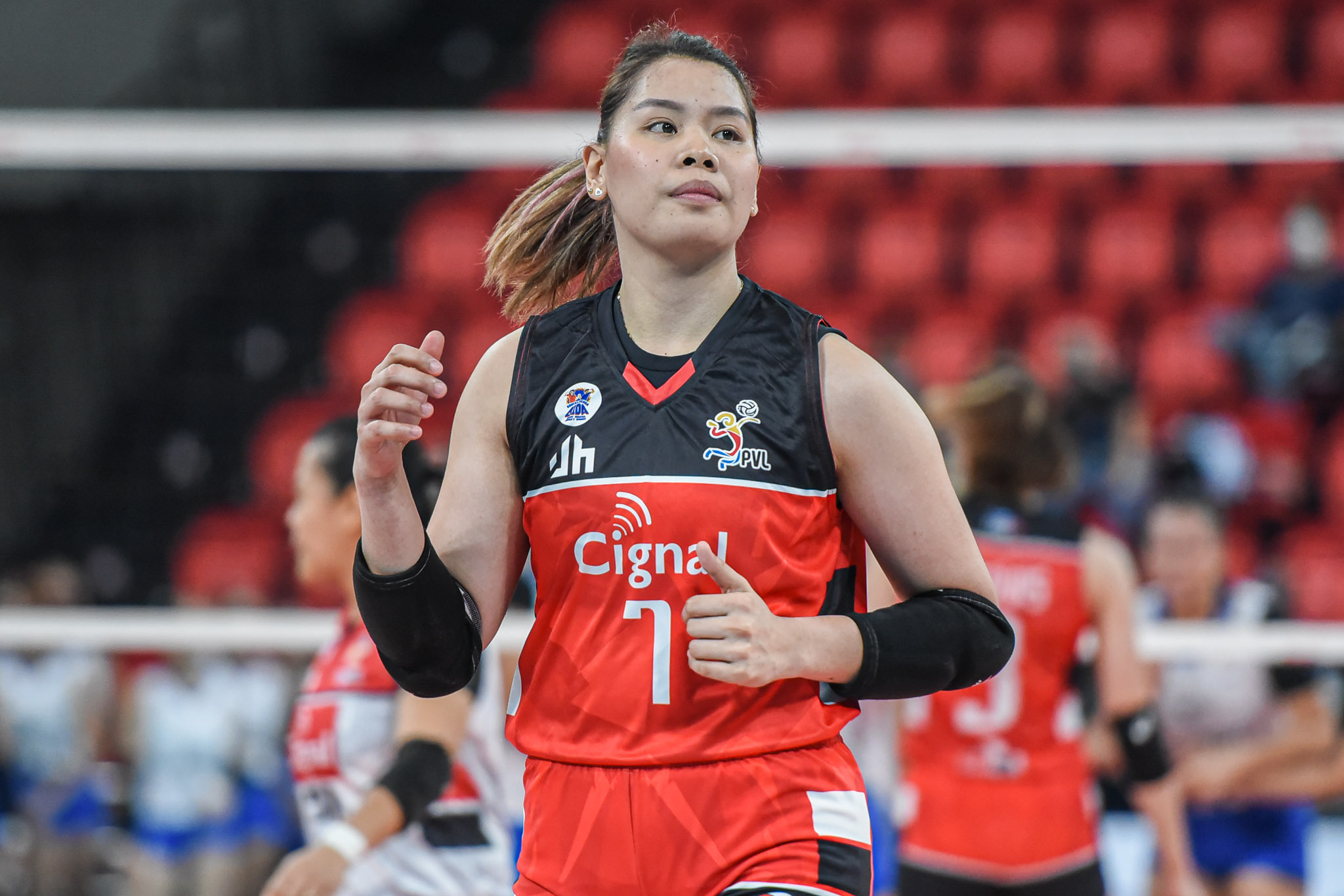PVL-Invitational-Cignal-vs.-Foton-Ces-Molina-0129 Ces Molina stays composed against ex-team Cignal News PVL Volleyball - philippine sports news