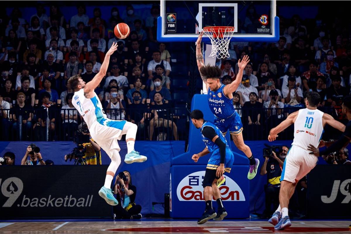 2023-FIBA-World-Cup-Venezuela-vs-Slovenia-Luka-Doncic Luka Doncic a man on a mission for Slovenia 2023 FIBA World Cup Basketball News - philippine sports news