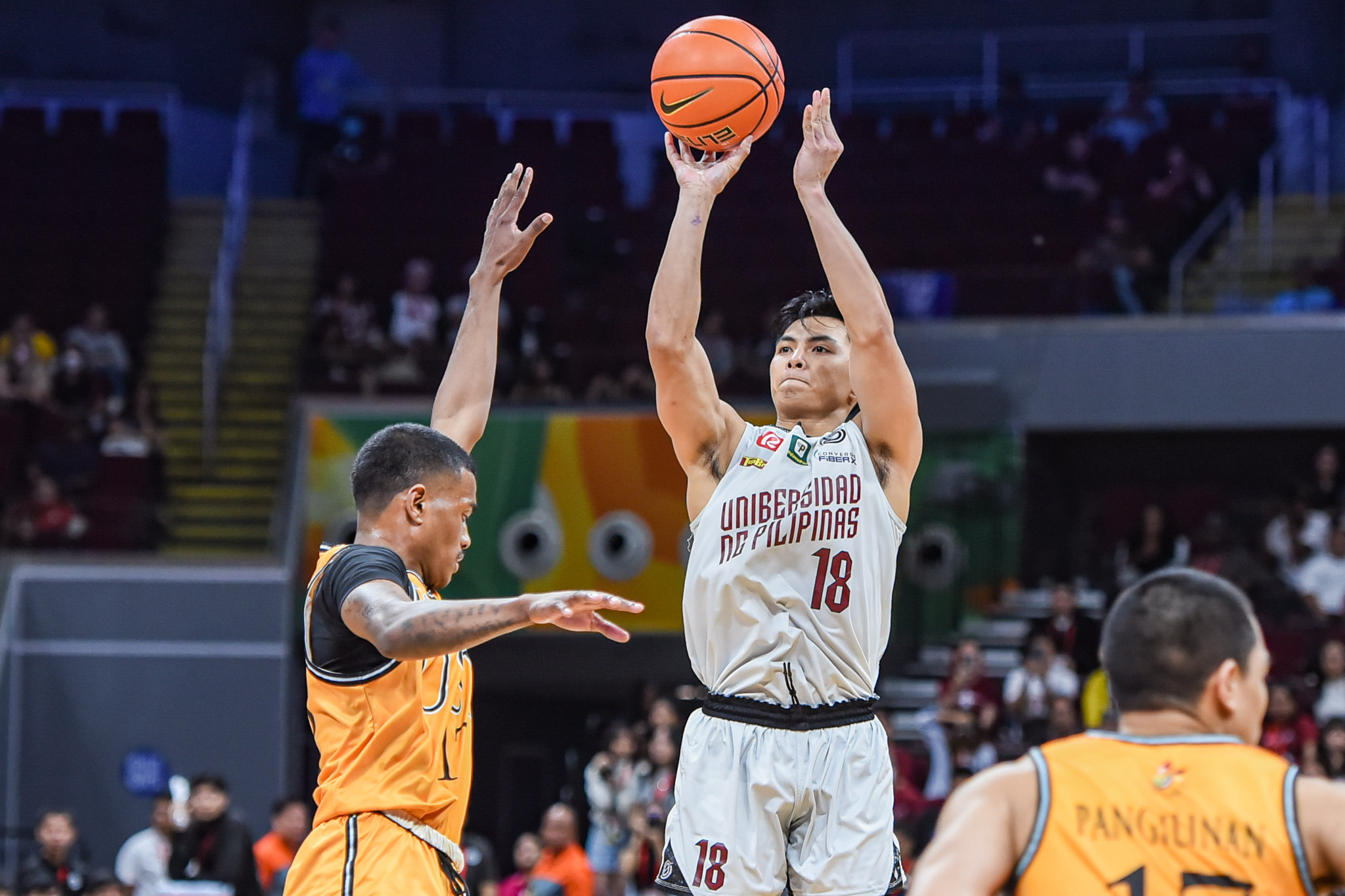 UAAP-86-MBB-UP-vs.-UST-Harold-Alarcon-1524-1 UP braces for toughest test yet -- La Salle Basketball News UAAP UP - philippine sports news