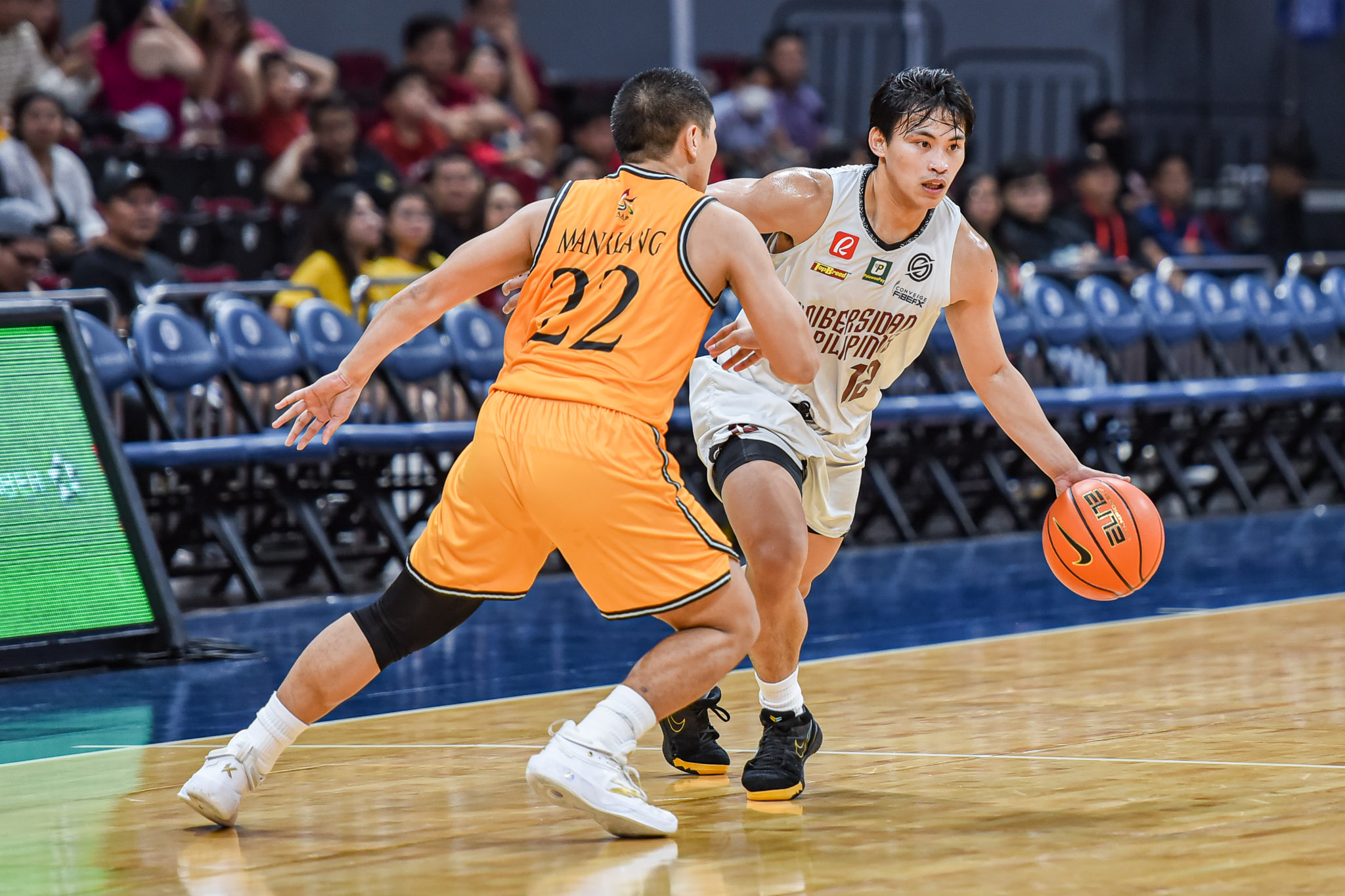 UAAP-86-MBB-UP-vs.-UST-JD-Cagulangan-1446 UP braces for toughest test yet -- La Salle Basketball News UAAP UP - philippine sports news