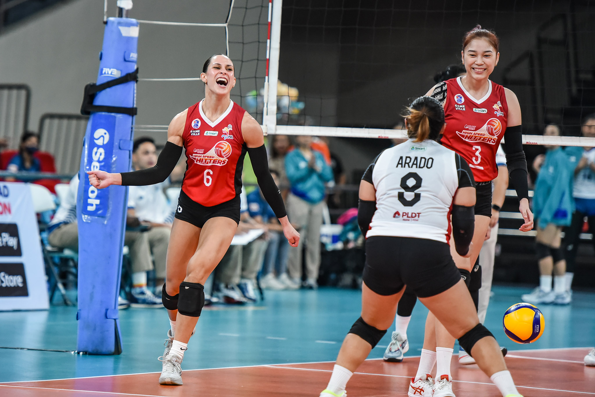 PVL-AFC-PLDT-vs.-Galeries-Savannah-Davison-1906 Rald Ricafort downplays PLDT's 5-1 record, cautions against overhyping Uncategorized - philippine sports news