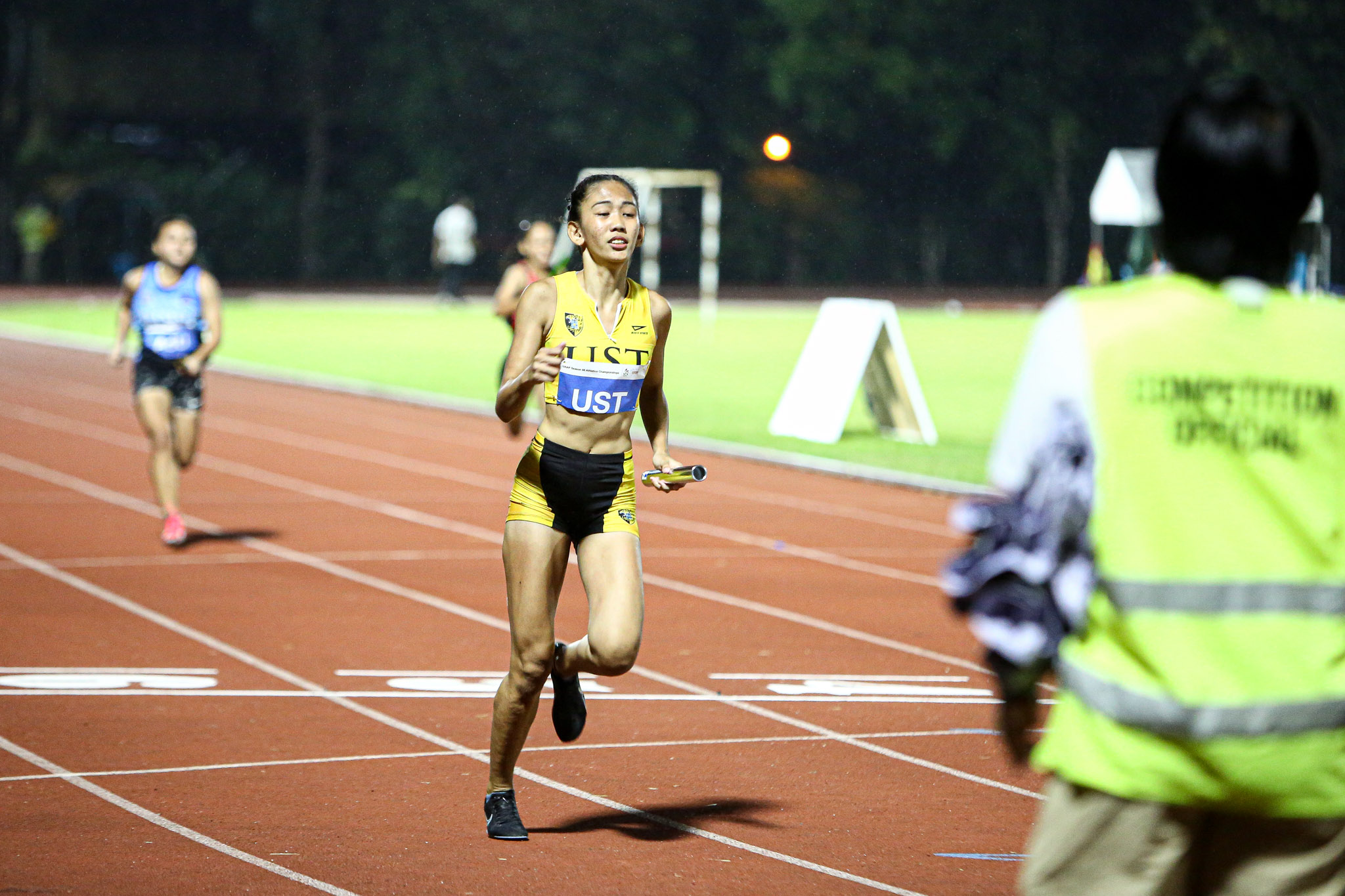 UAAP-86-Athletics-Day-3-4x100-Relay-Final-Girls-1 UAAP 86 Athletics: Adamson's Hussein Lorana nabs third gold, sets league record in 400m ADMU AdU DLSU FEU News NU Track & Field UAAP UE UST - philippine sports news