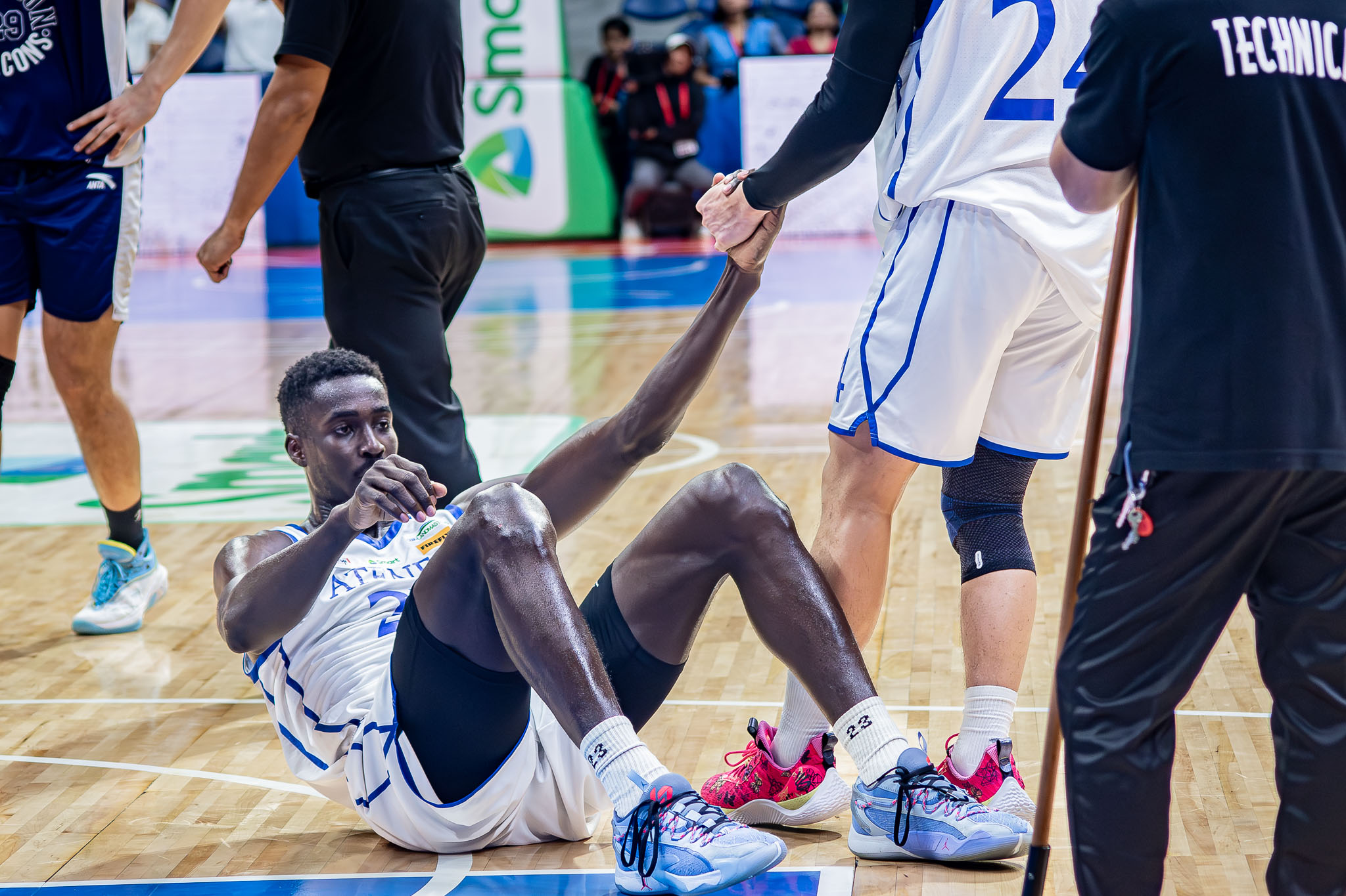 UAAP-86-Basketball-ATENEO-vs.-ADU-Joseph-Obasa-39 Sean Quitevis reinforces to Ateneo that they are in 'survival mode' ADMU Basketball News UAAP - philippine sports news